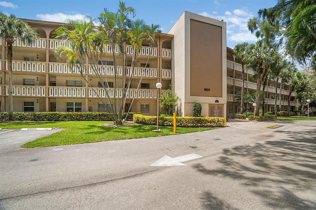 1601 Abaco Drive D1 Property Photo 2