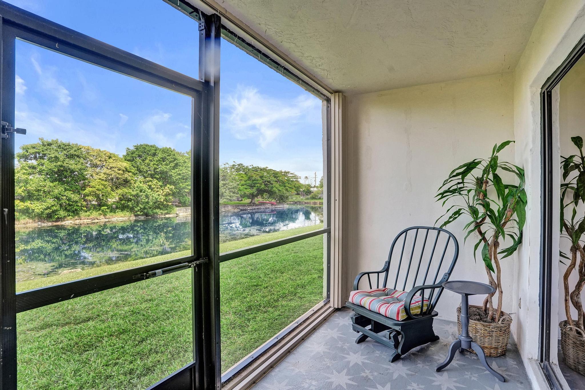 10442 Sunrise Lakes Boulevard 111 Property Photo 8