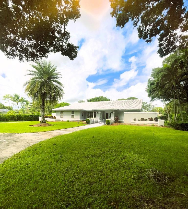14183 Greentree Trail Property Photo 1