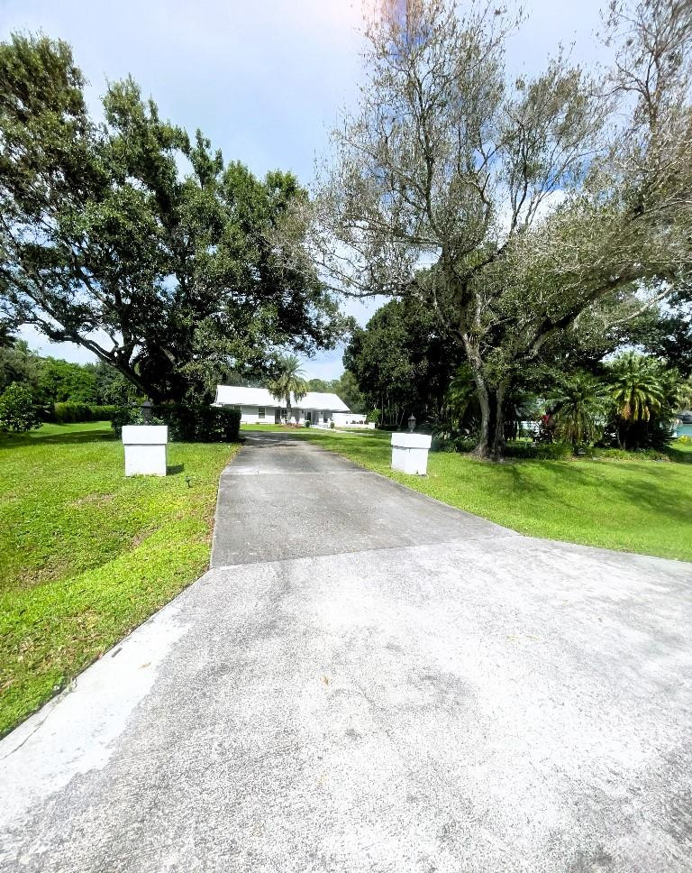 14183 Greentree Trail Property Photo 4