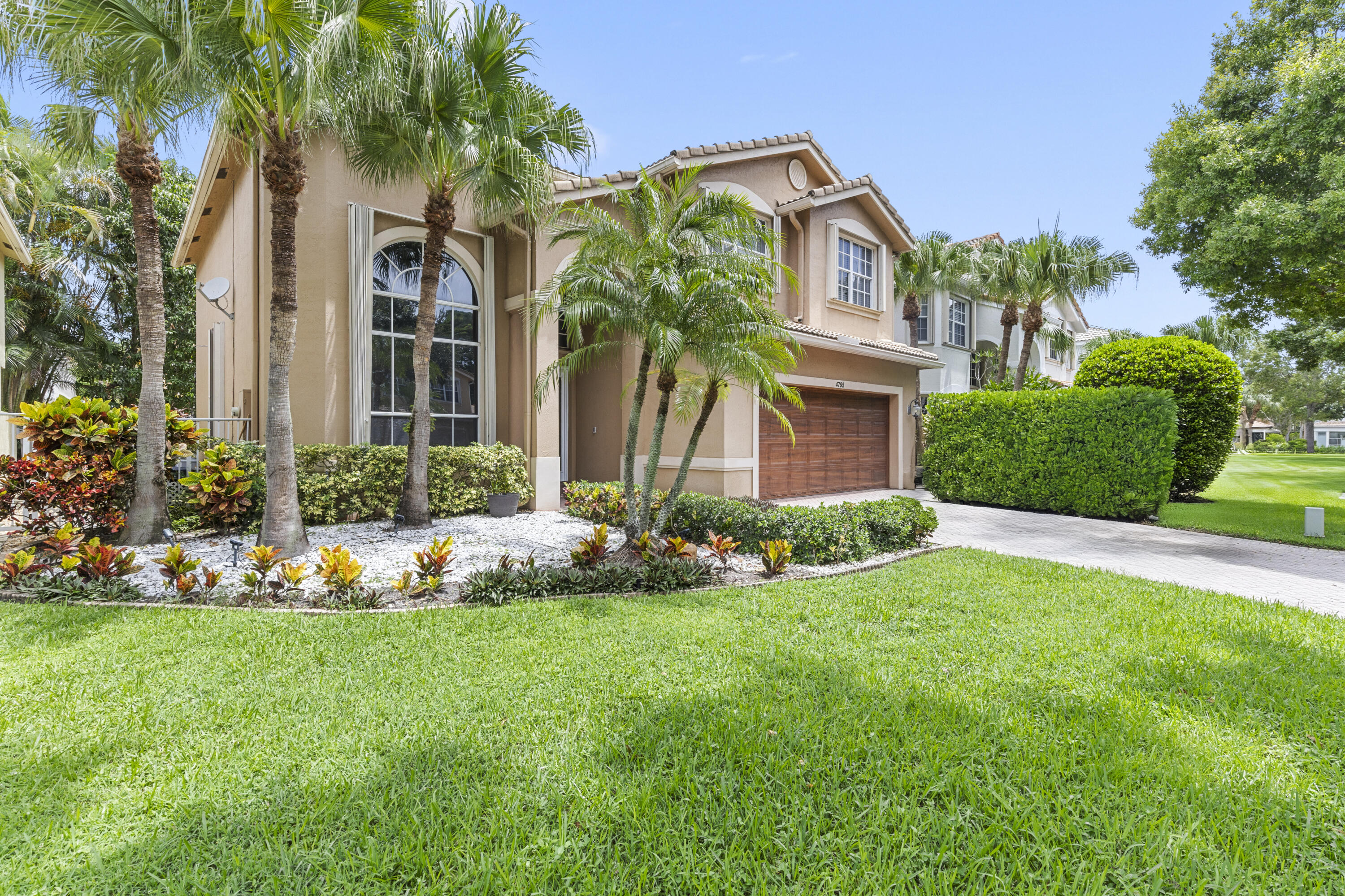 4795 S Classical Boulevard Property Photo 3