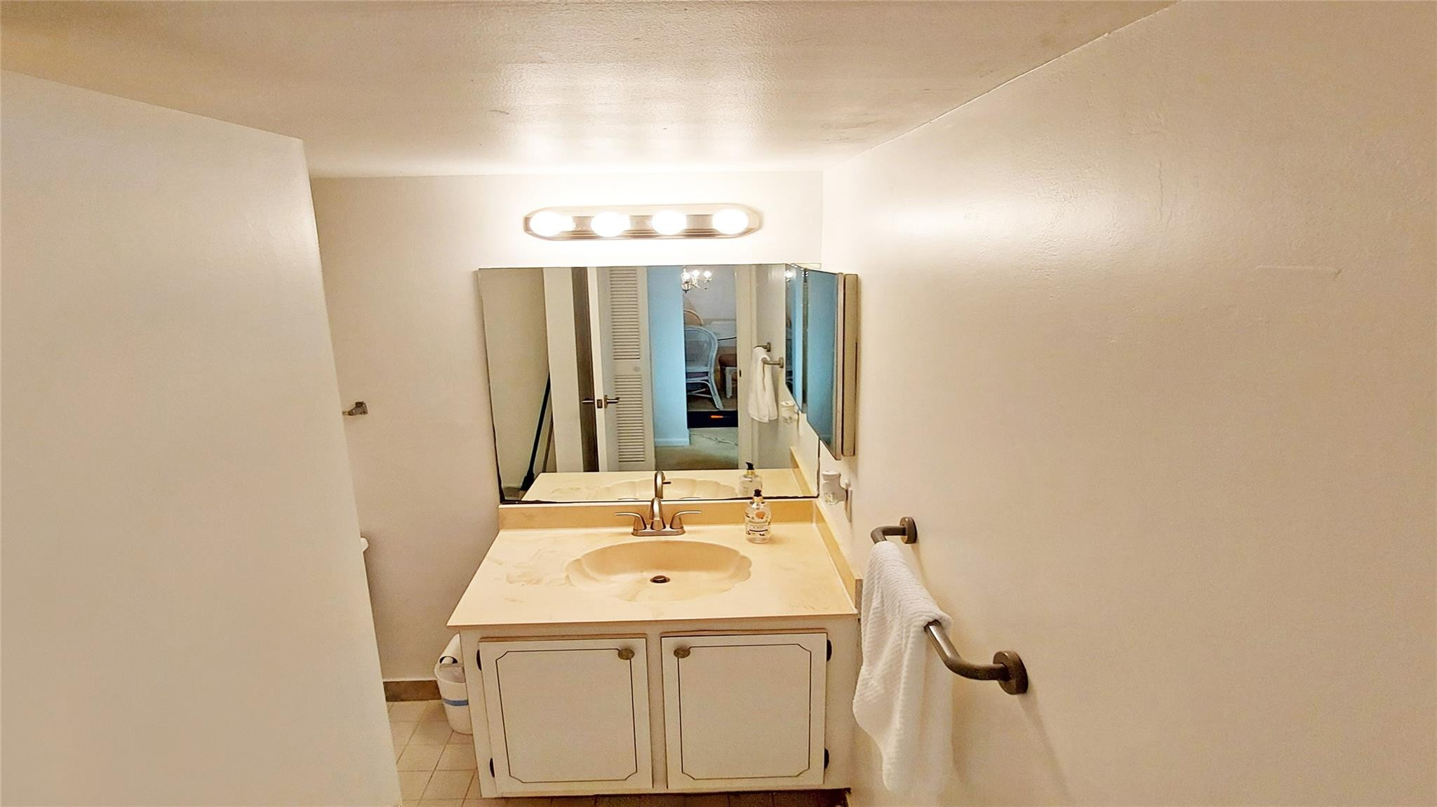 367 S Federal Highway B105 Property Photo 20