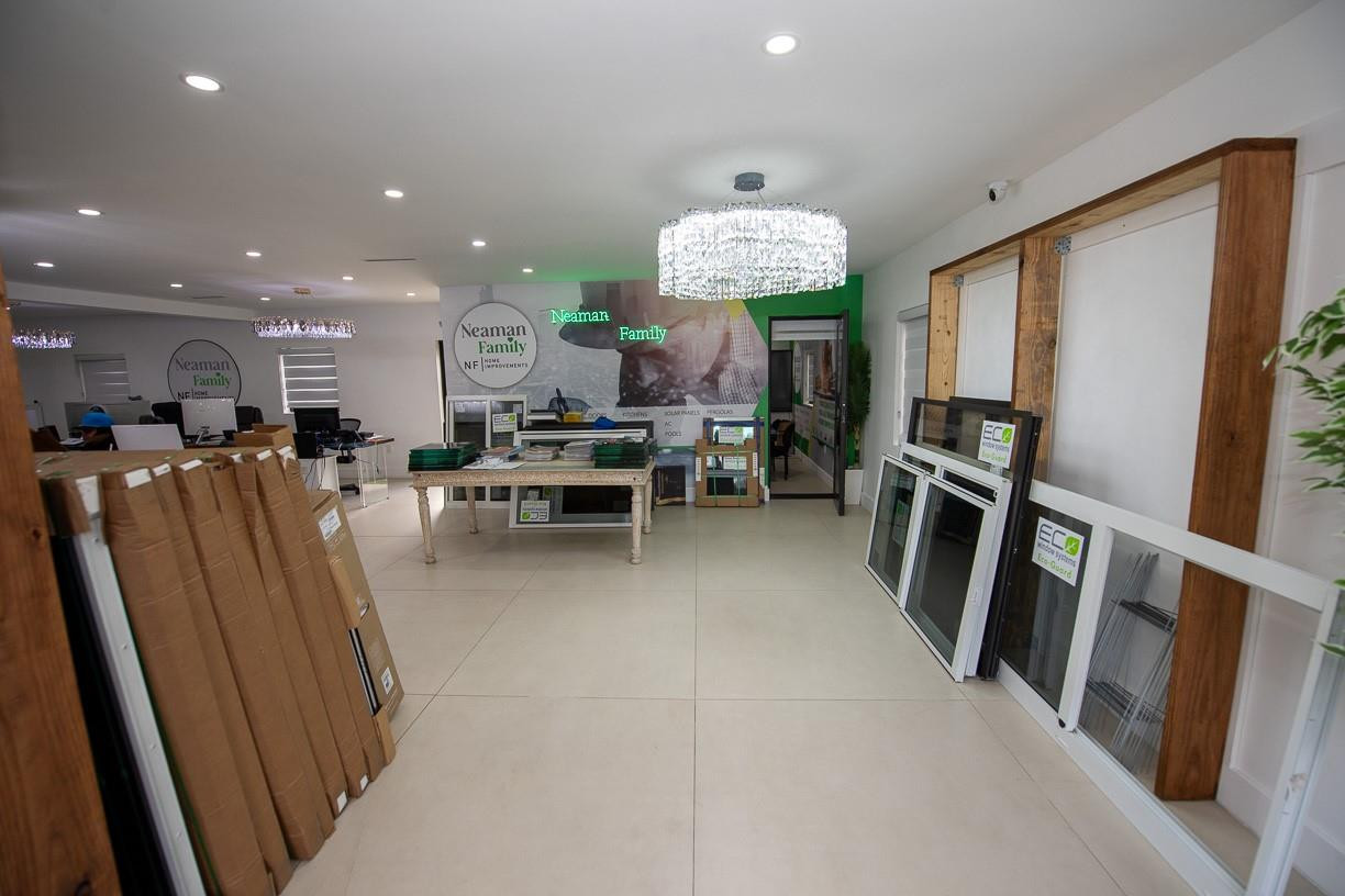 5738 W Hallandale Beach Boulevard Property Photo 1