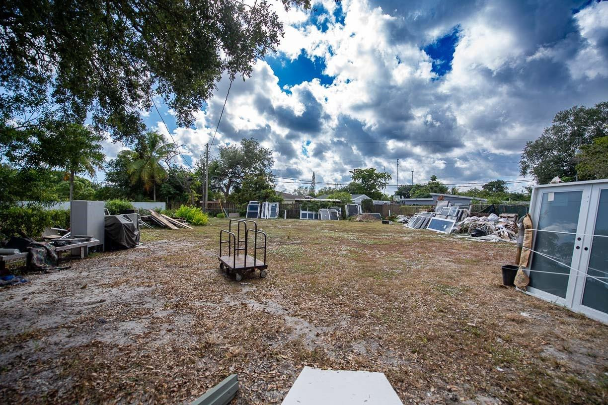5738 W Hallandale Beach Boulevard Property Photo 19