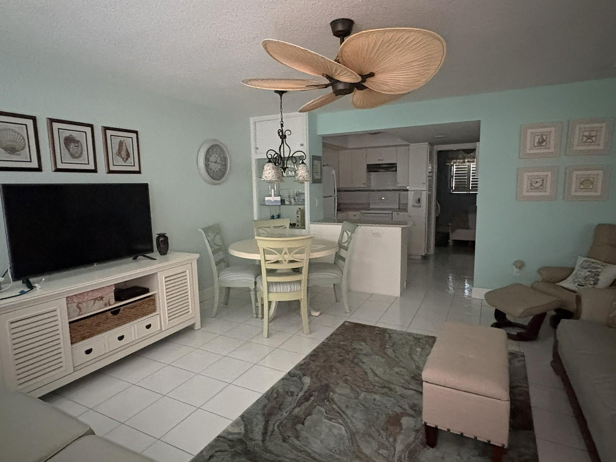 1201 N Riverside Drive 12b Property Photo 8