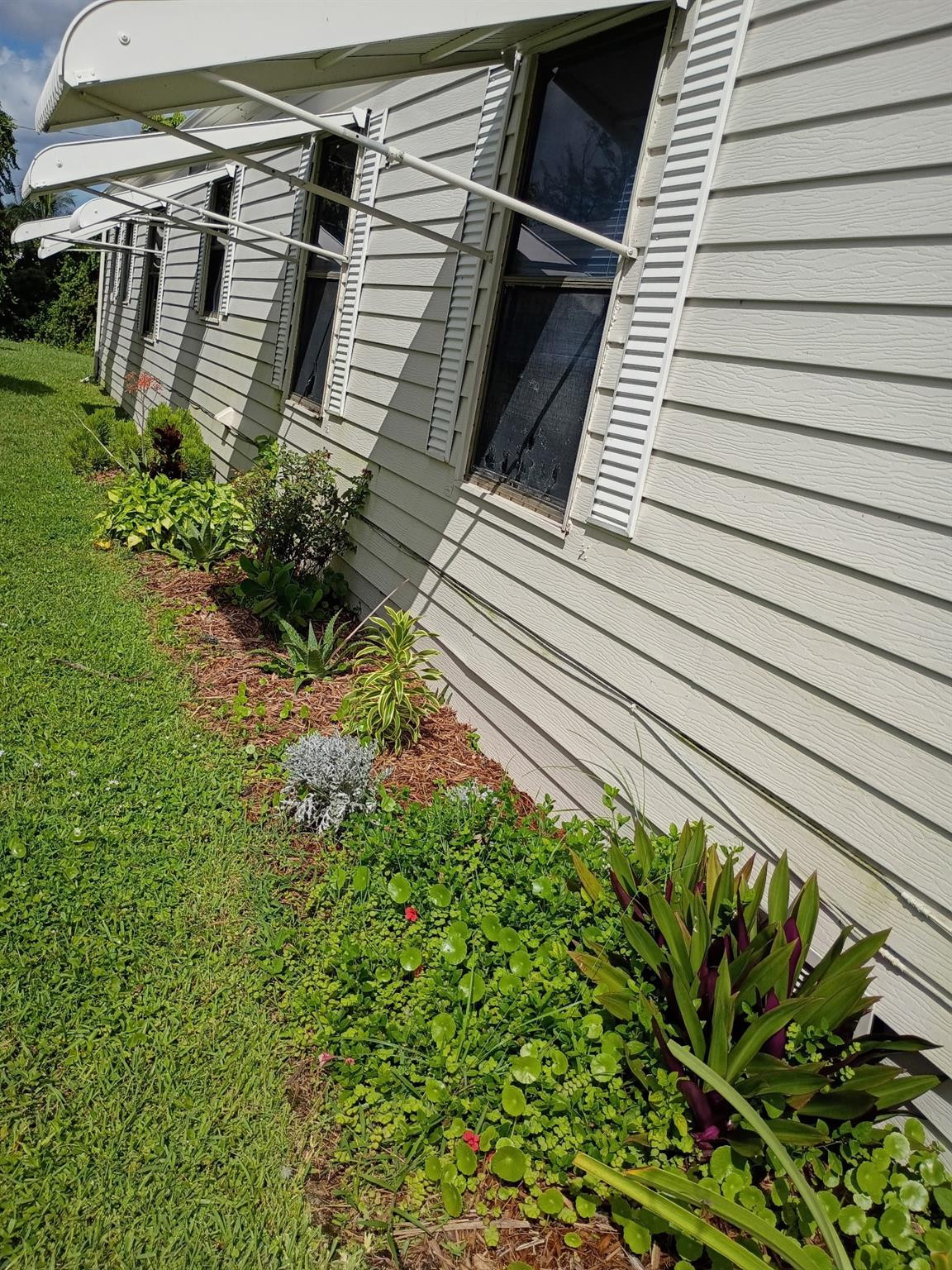 3353 Lake Overlook Place Property Photo 4