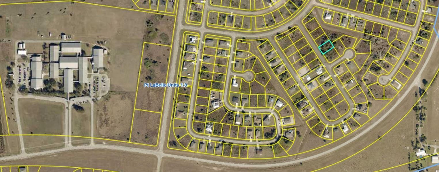 8007 Mangrove Circle Property Photo 3