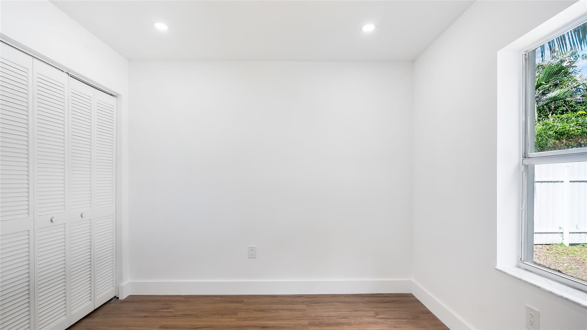 1811 Sw 124th Way Property Photo 14