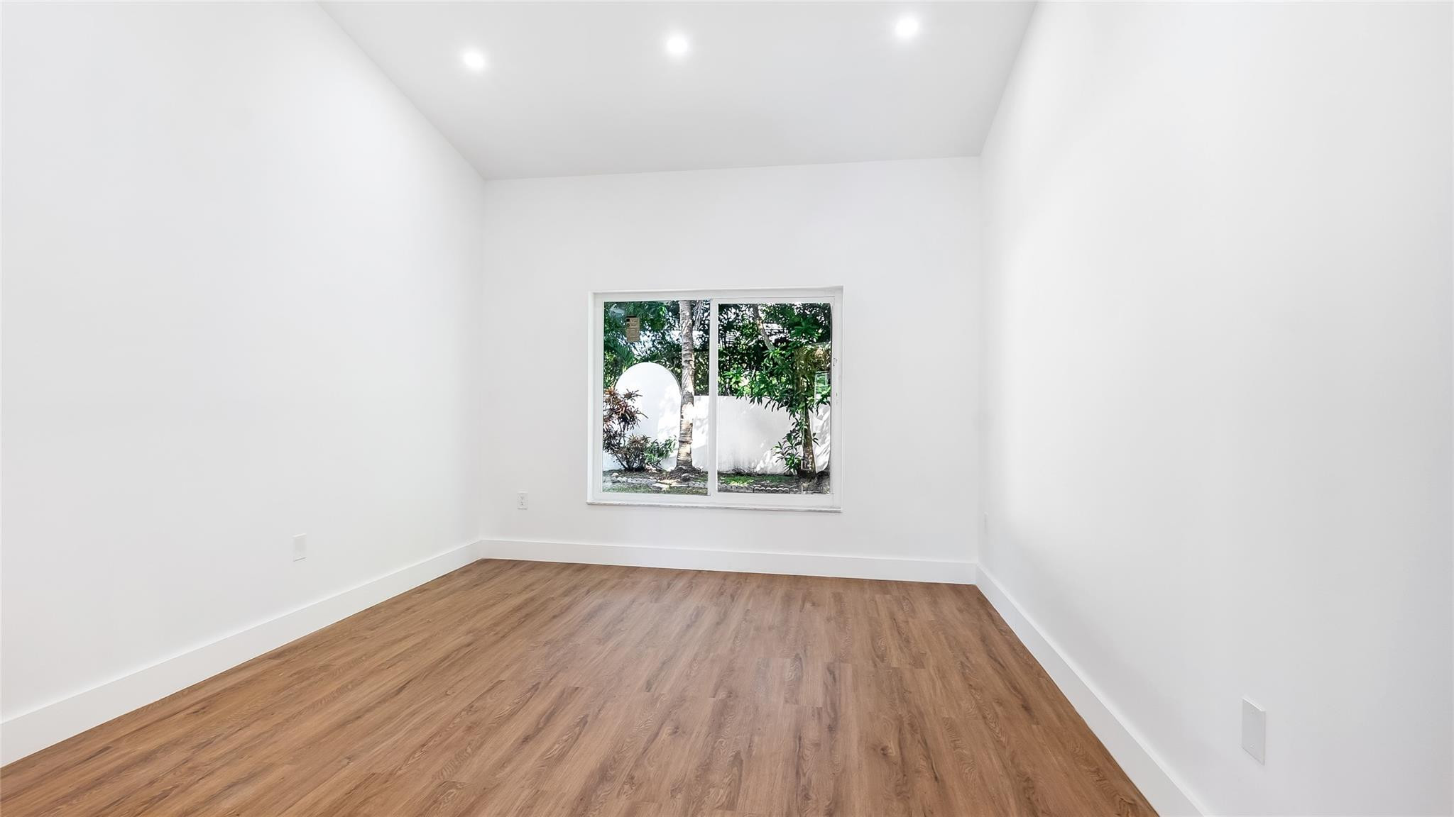1811 Sw 124th Way Property Photo 21