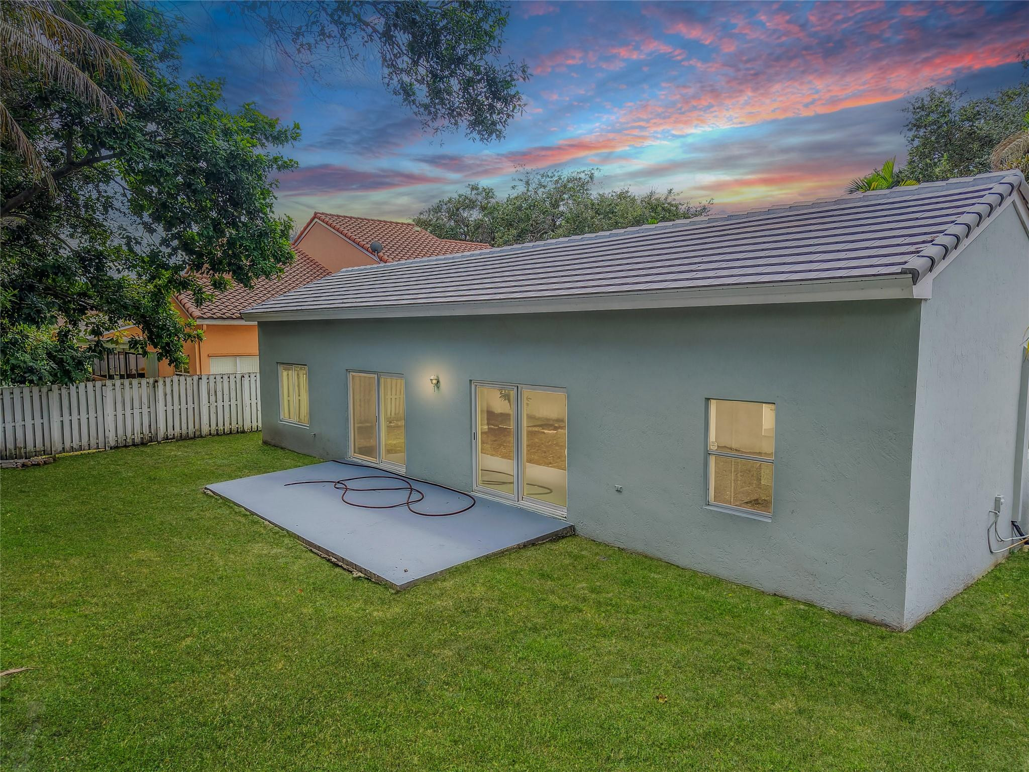 1811 Sw 124th Way Property Photo 28