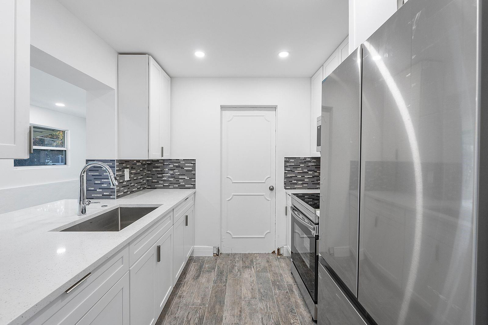 370 S Golf Boulevard Property Photo 2