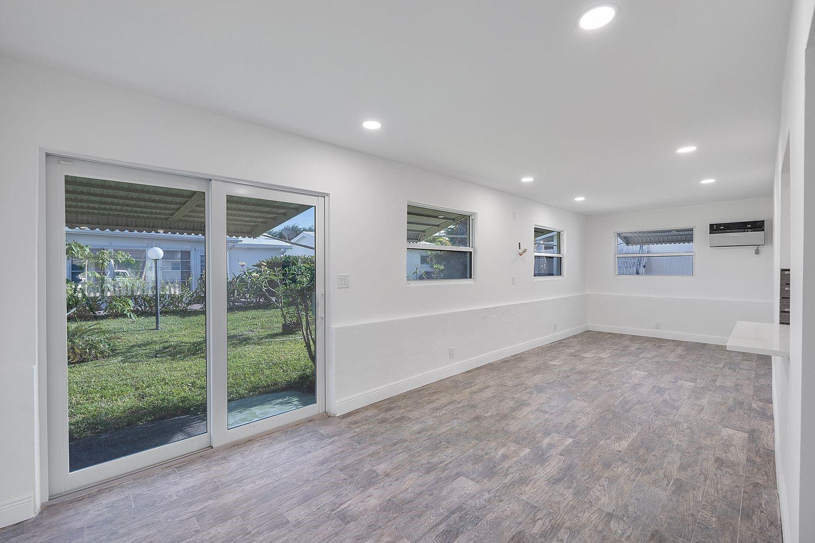 370 S Golf Boulevard Property Photo 5