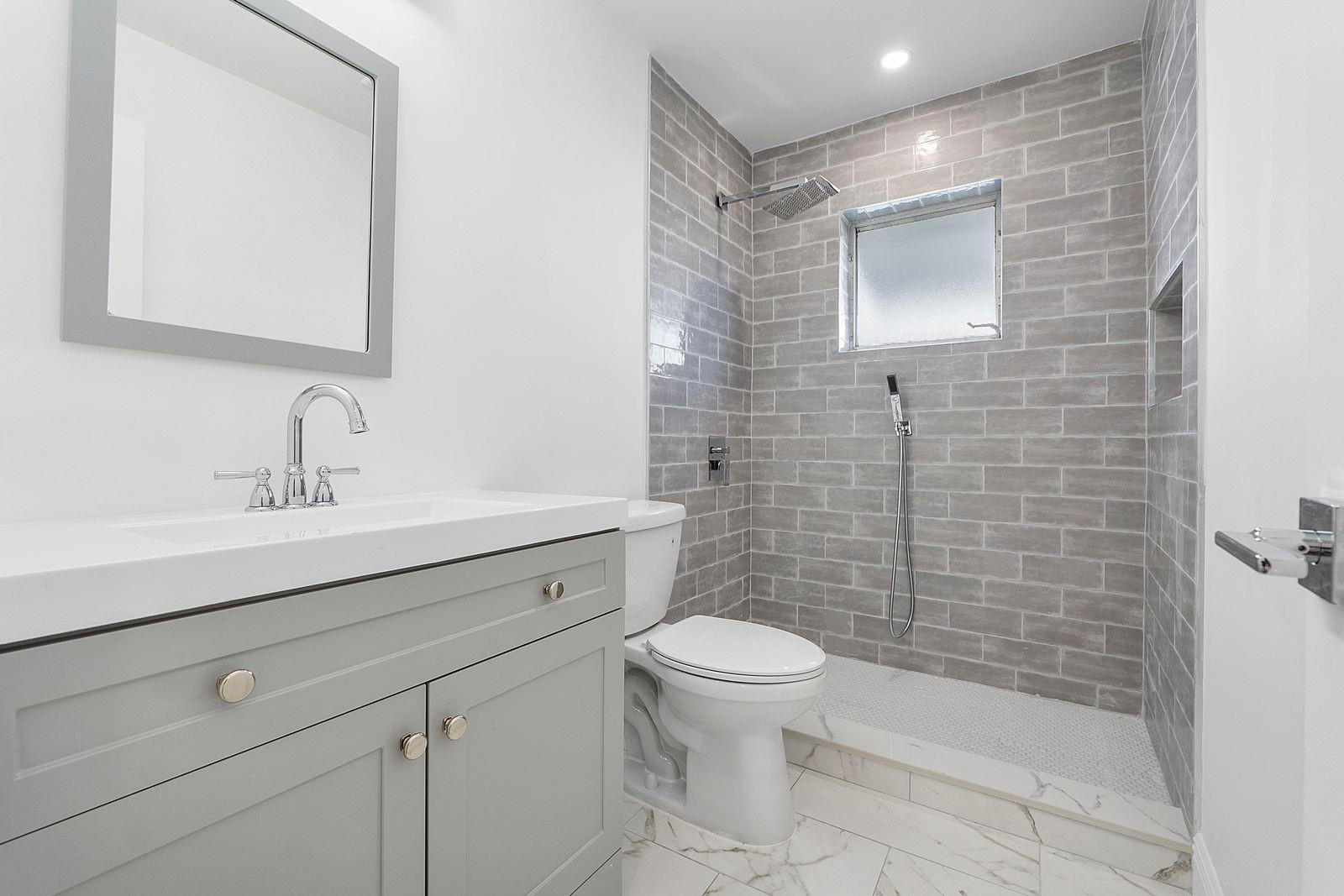 370 S Golf Boulevard Property Photo 6