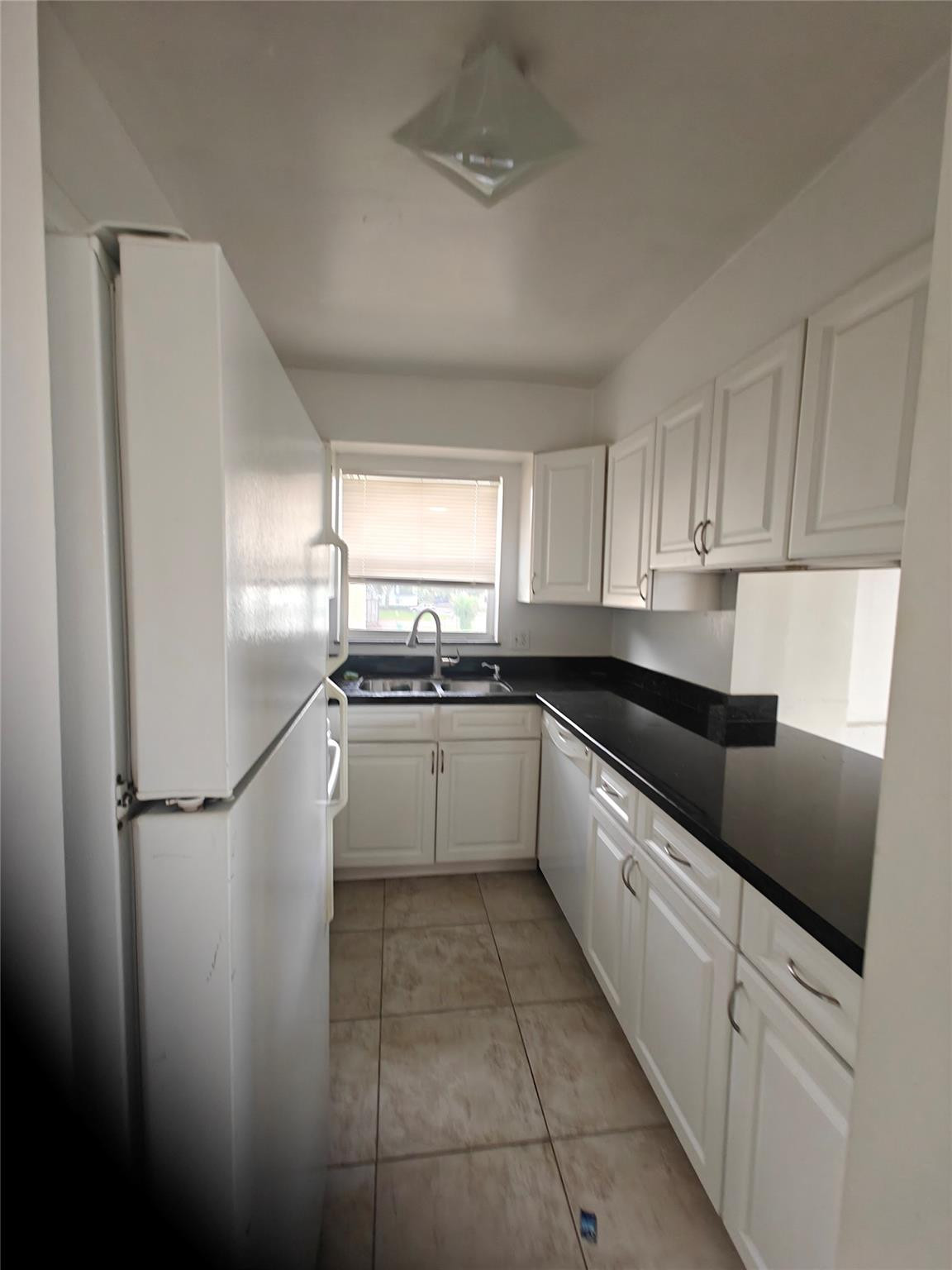 2933 Nw 89 Terrace 6-4 Property Photo 6