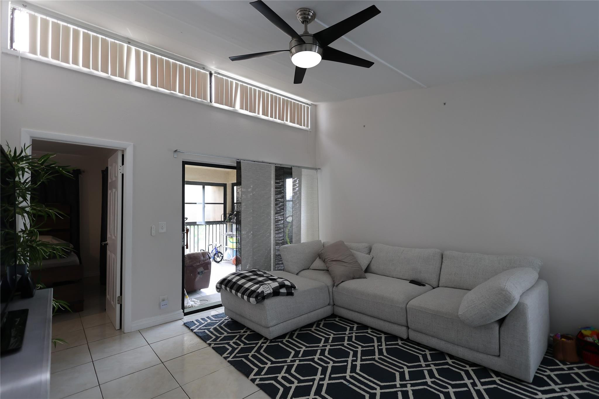 8725 Shadow Wood Boulevard 312 Property Photo 4