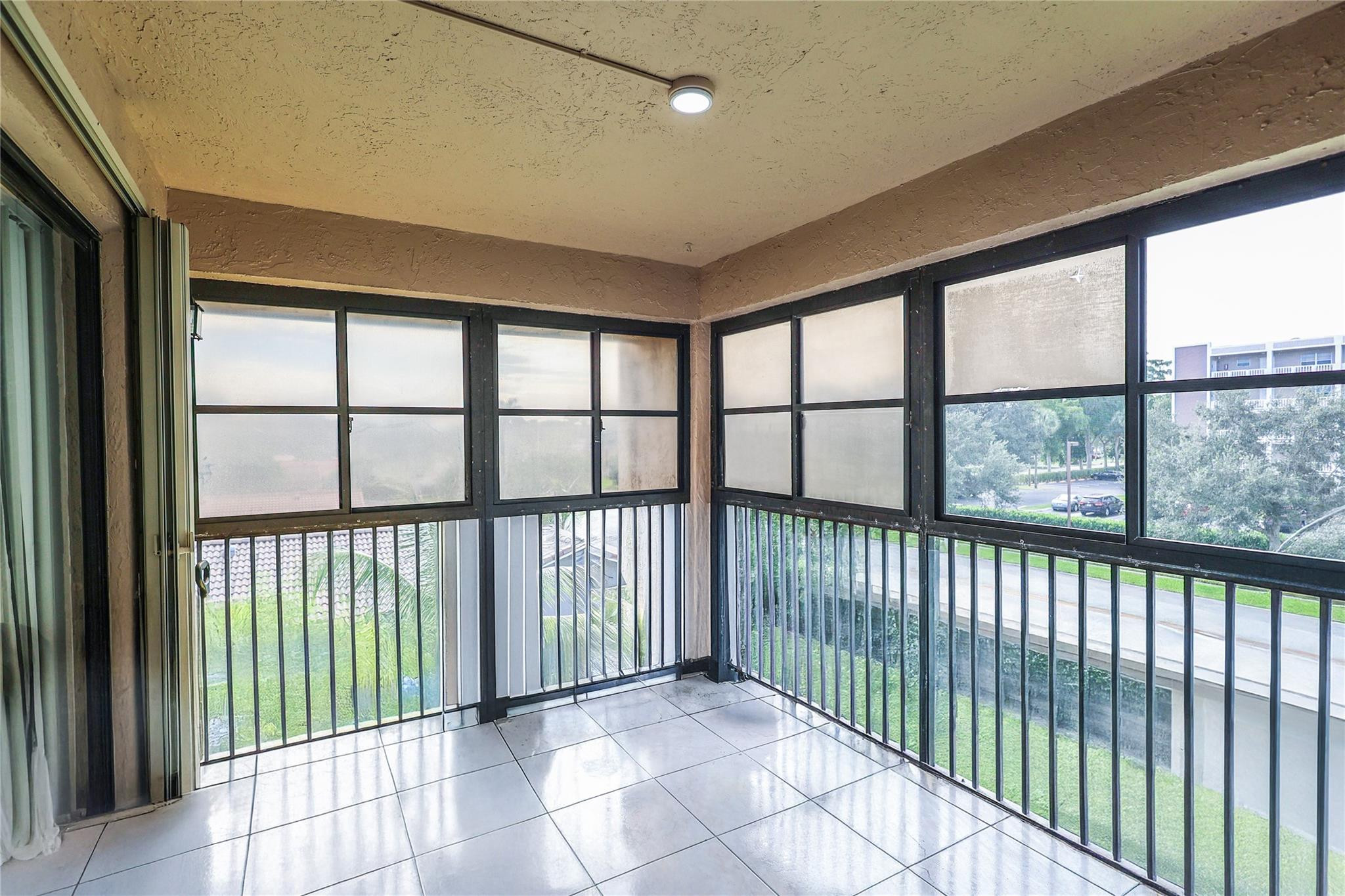 8725 Shadow Wood Boulevard 312 Property Photo 17