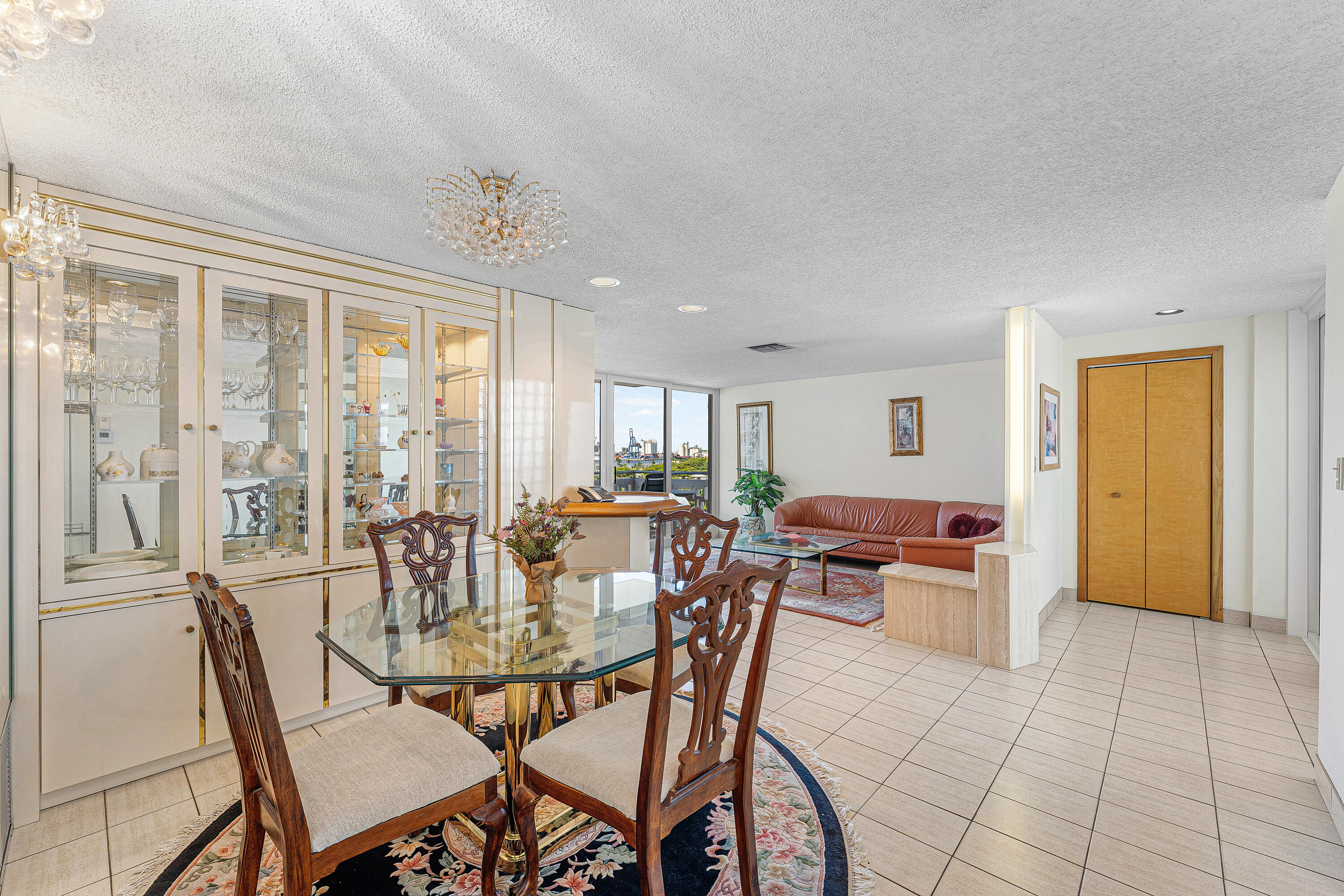 1900 S Ocean Drive 812 Property Photo 27
