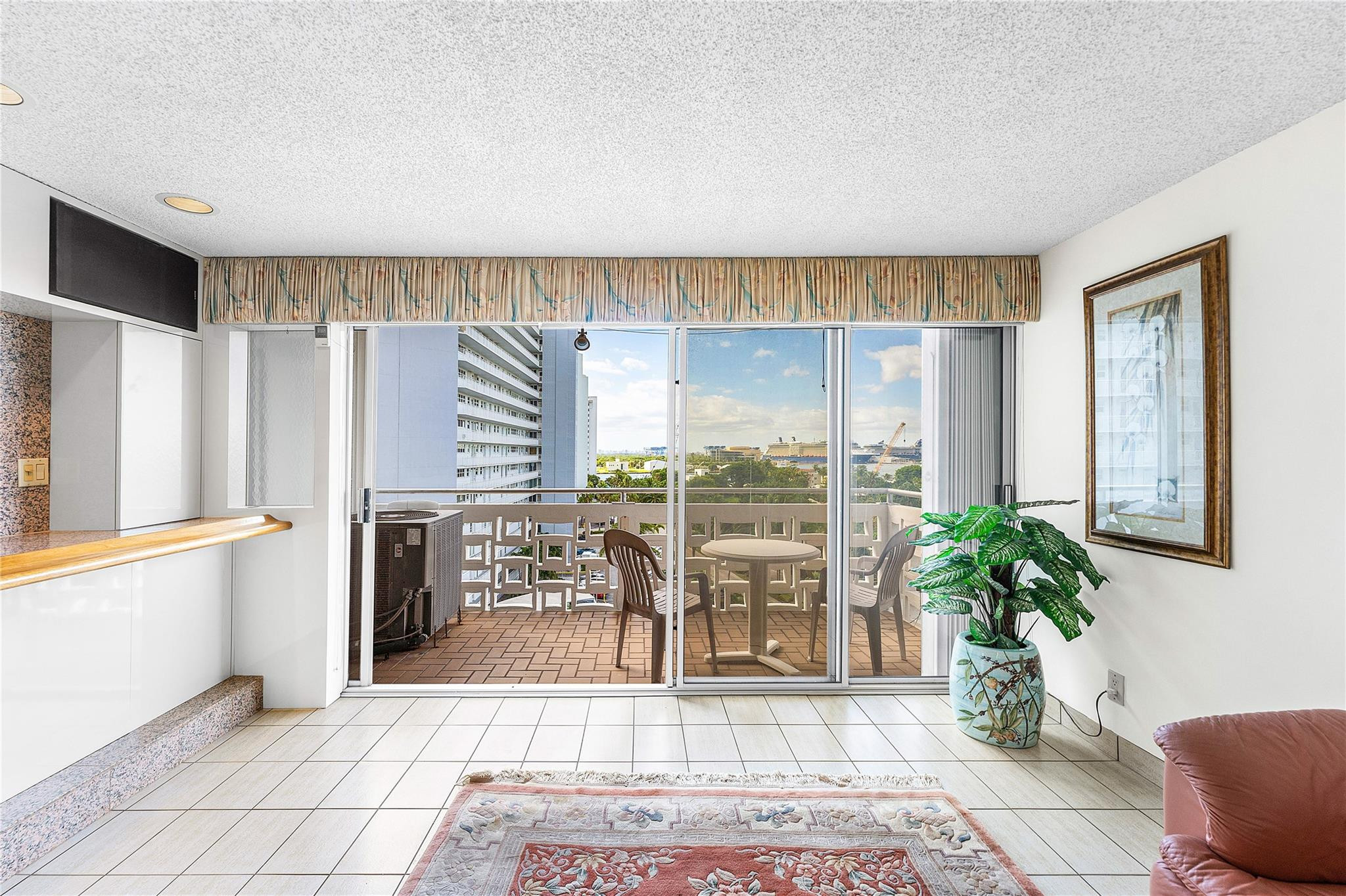 1900 S Ocean Drive 812 Property Photo 46