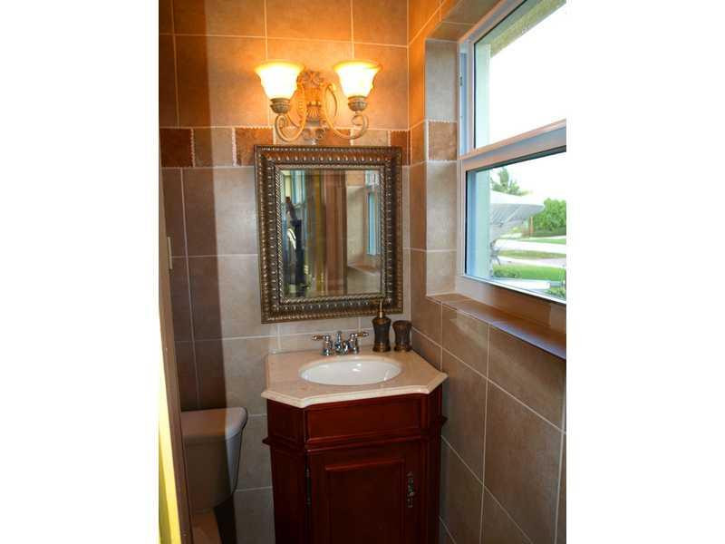 160 Se 12th Street Property Photo 14
