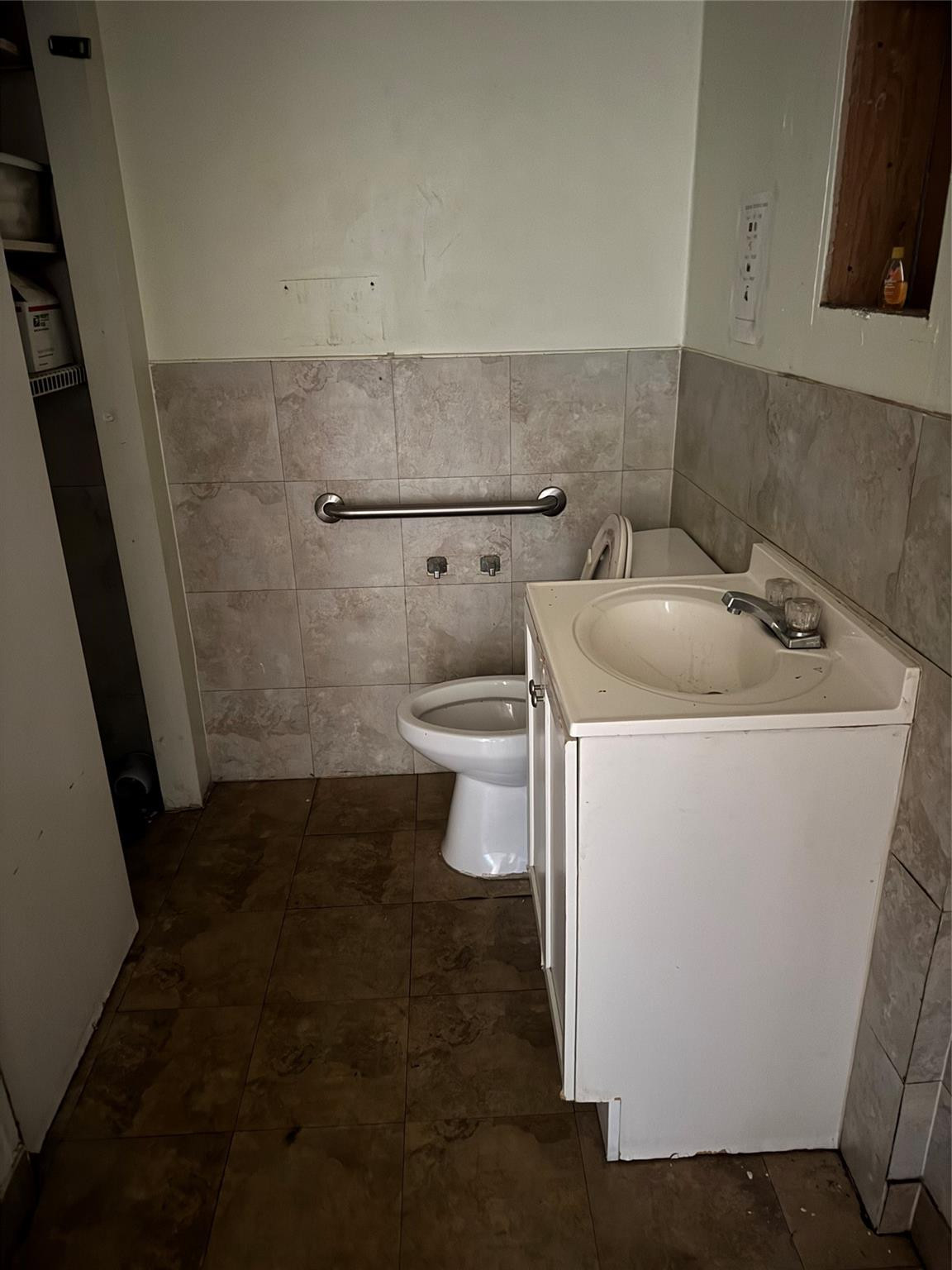 1527 Ne 4th Avenue Property Photo 8