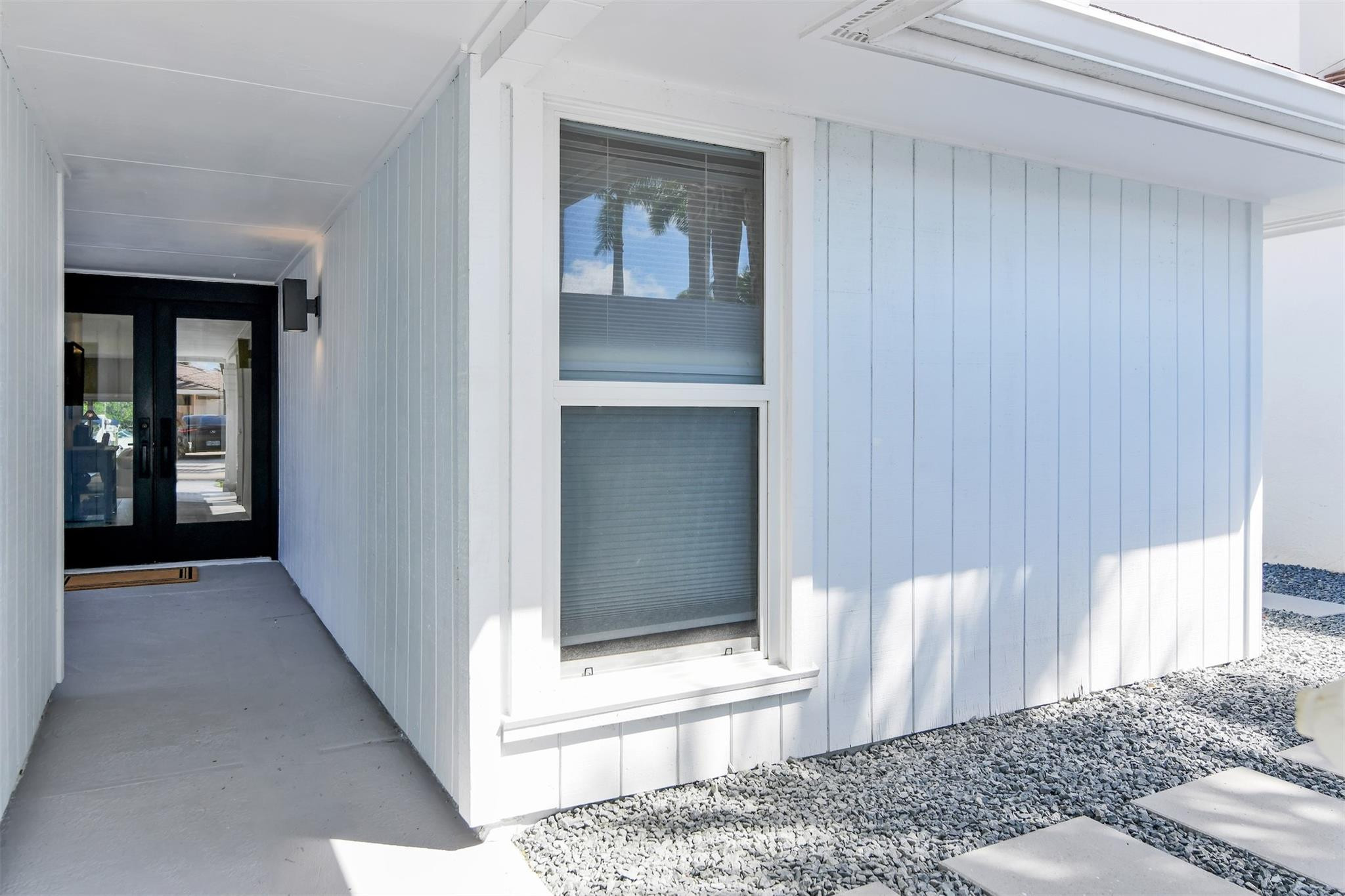 17026 Bay Street Property Photo 17