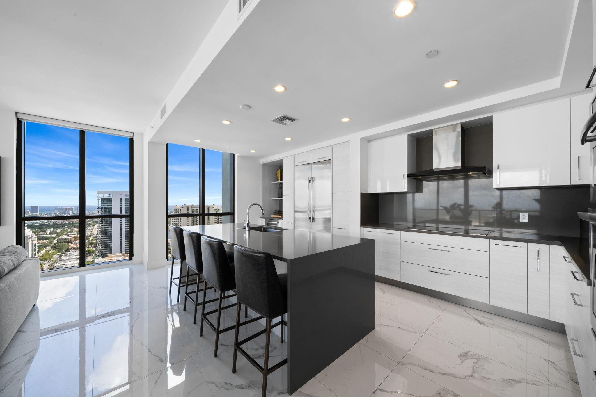 100 E Las Olas Boulevard 4001 Property Photo 8