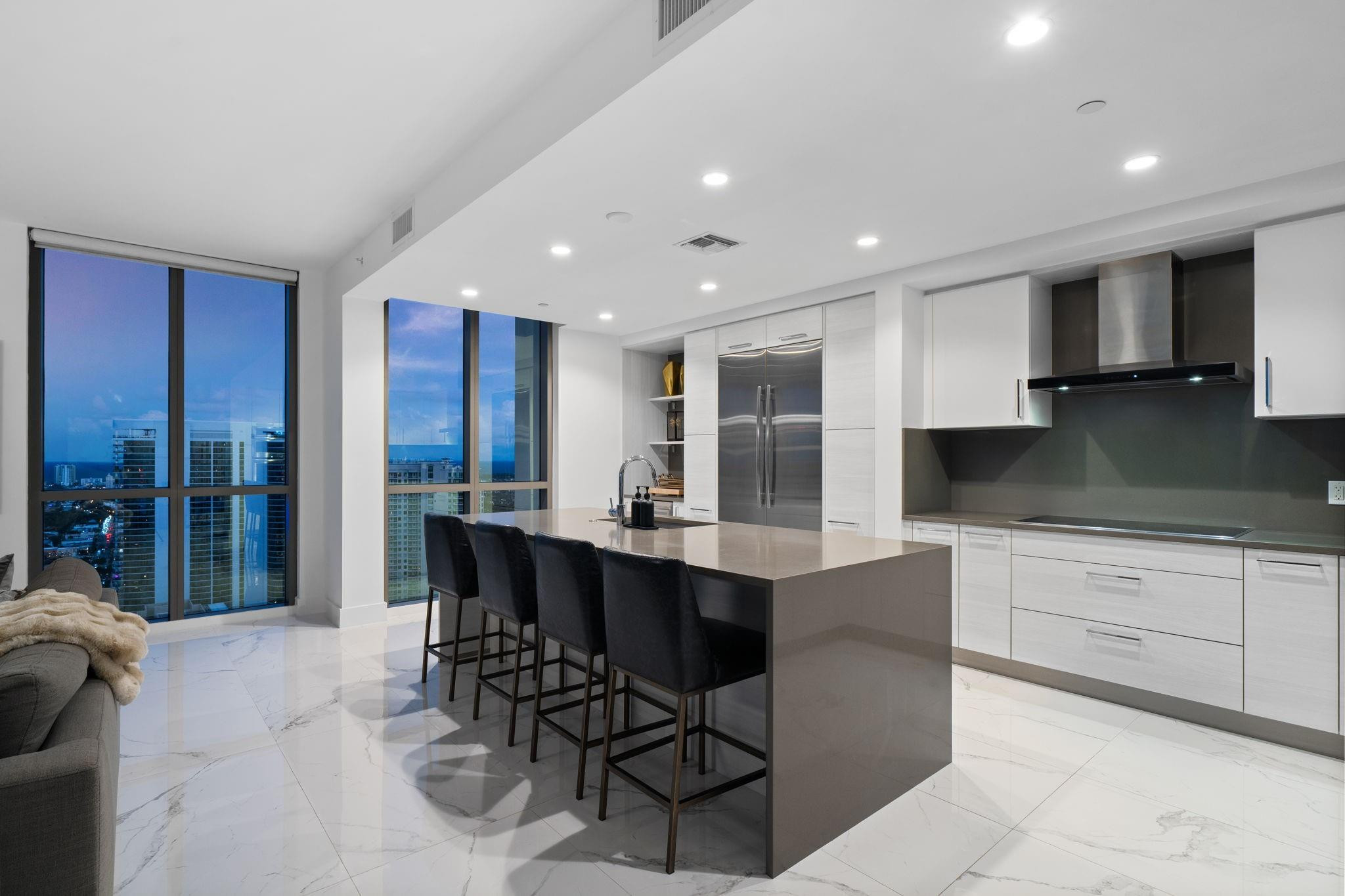 100 E Las Olas Boulevard 4001 Property Photo 9