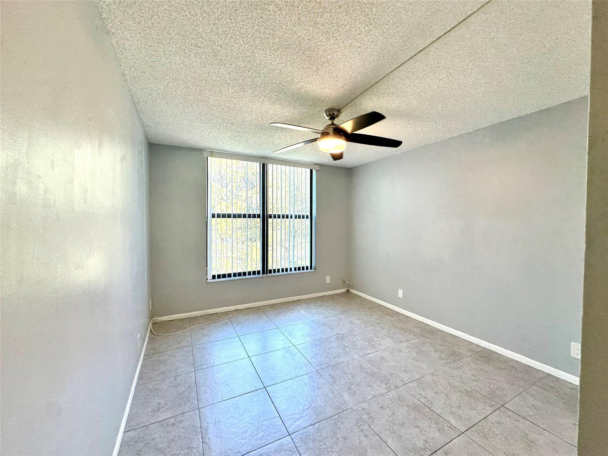 6701 N University Drive 310 Property Photo 4