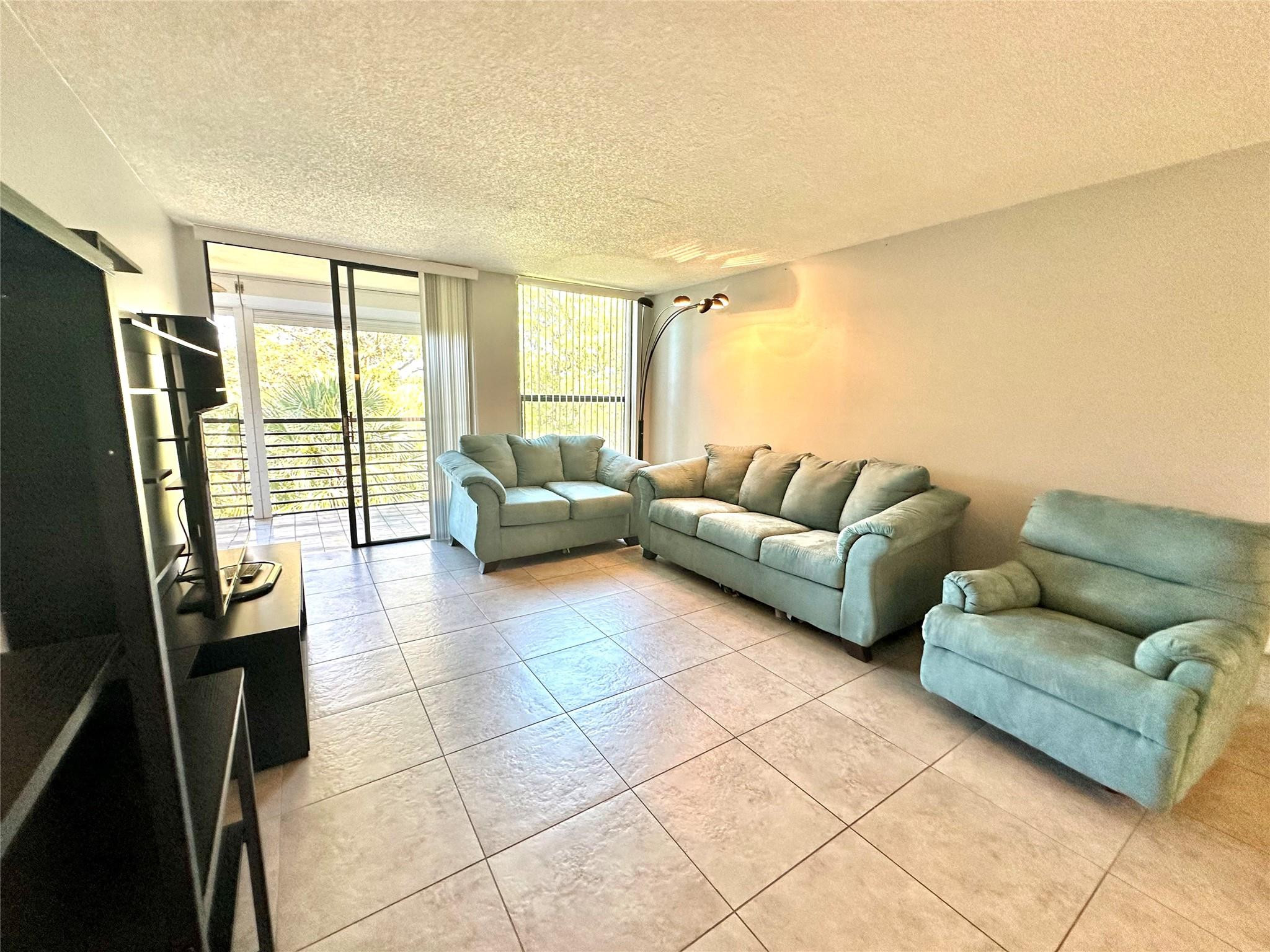 6701 N University Drive 310 Property Photo 5