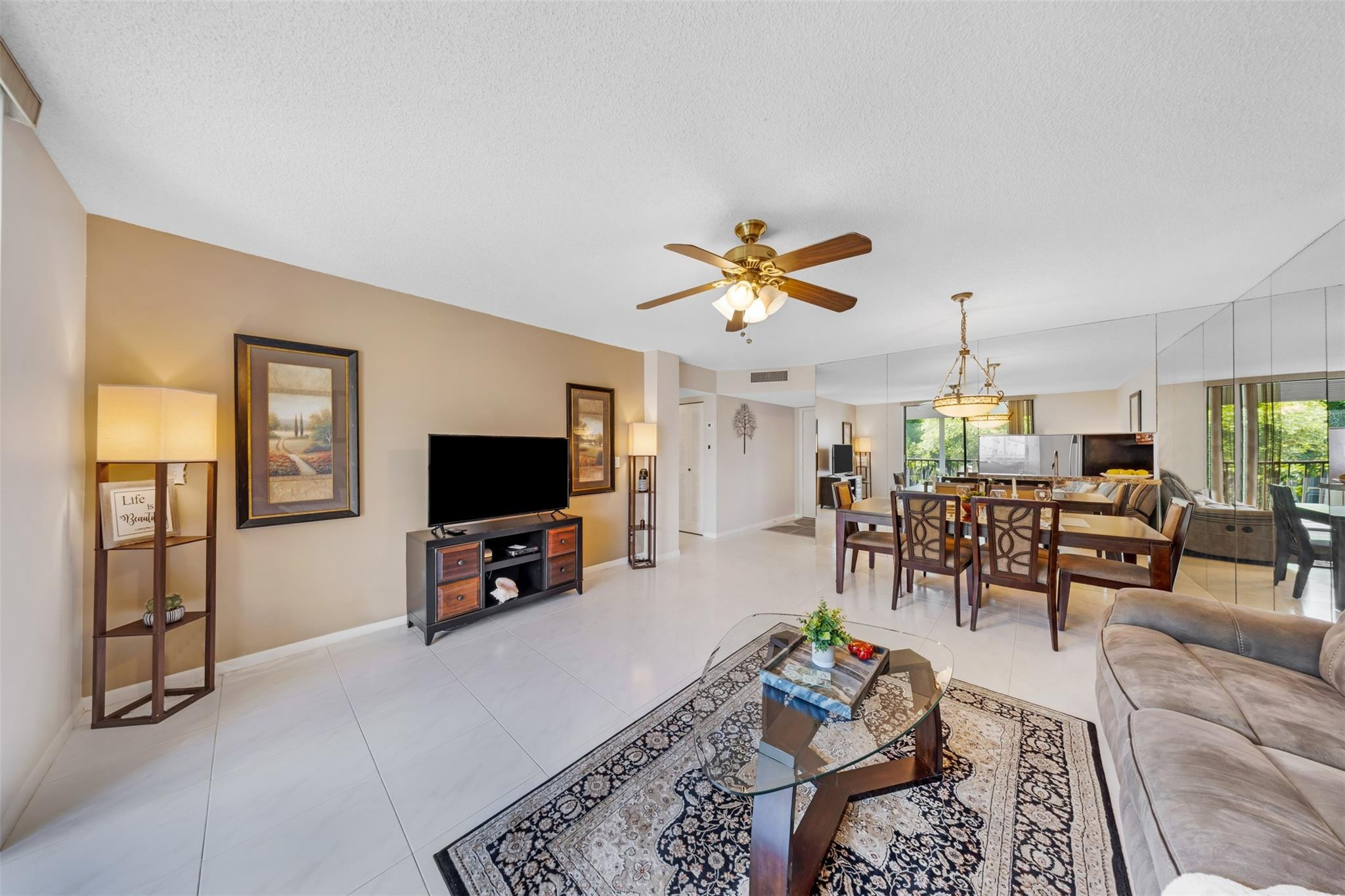 5250 Las Verdes Circle 317 Property Photo 13