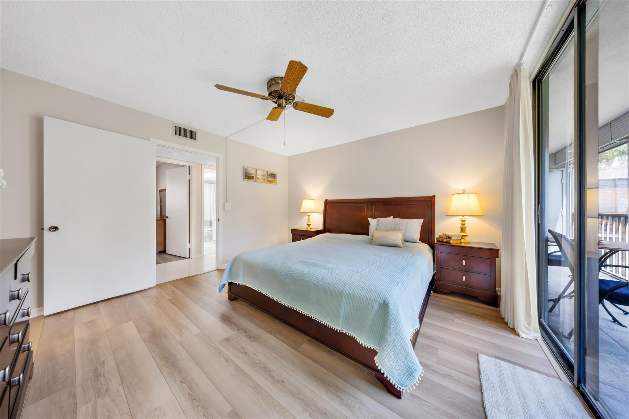 5250 Las Verdes Circle 317 Property Photo 20