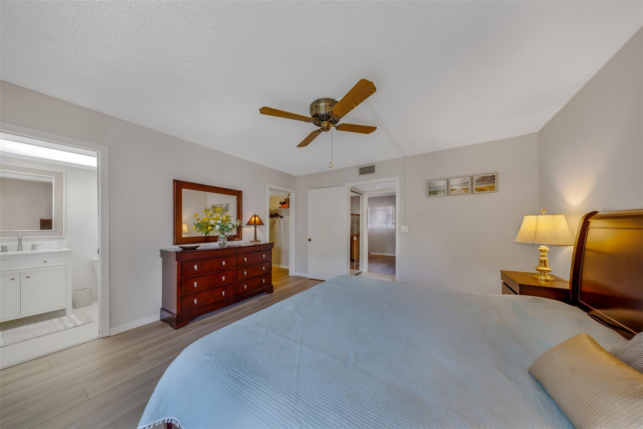 5250 Las Verdes Circle 317 Property Photo 21