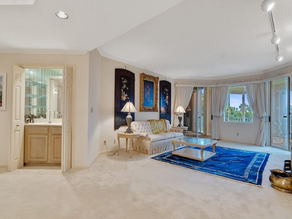 5690 Highway A1a 203n Property Photo 8
