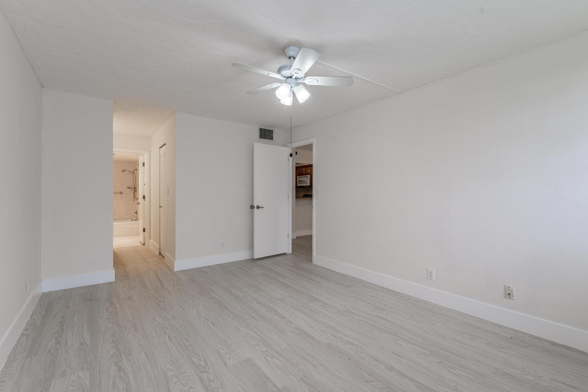 2551 Aragon Boulevard 406 Property Photo 12