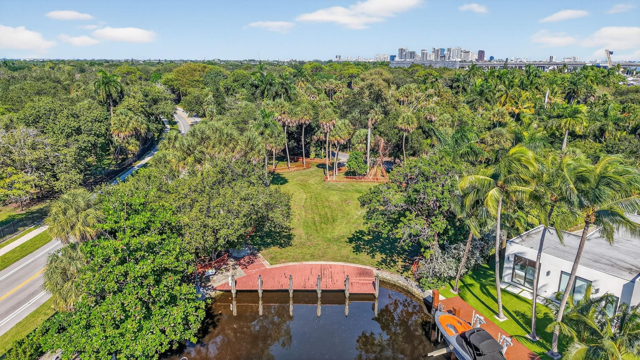 2500 Riverland Road Property Photo 1