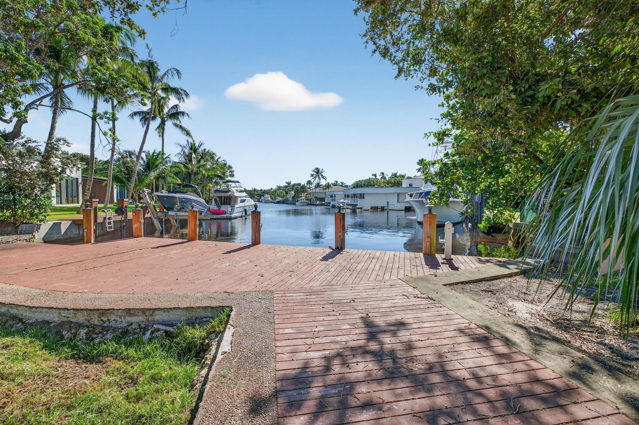 2500 Riverland Road Property Photo 8
