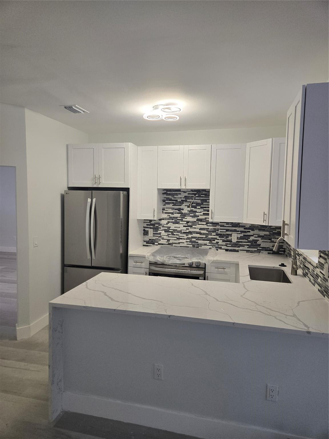 580 Nw 87 Way Property Photo 11