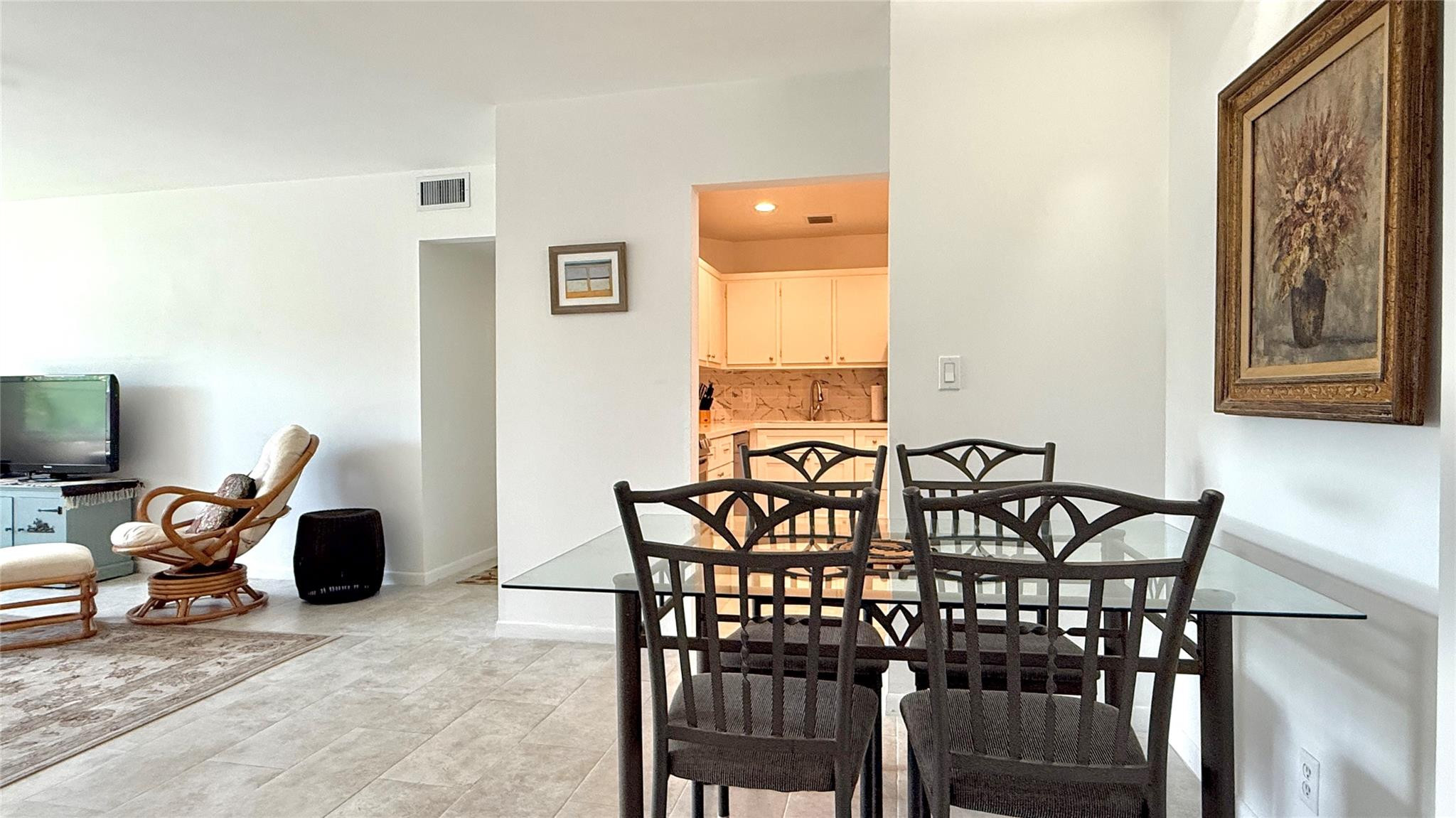 669 W Oakland Park Boulevard 220b Property Photo 10