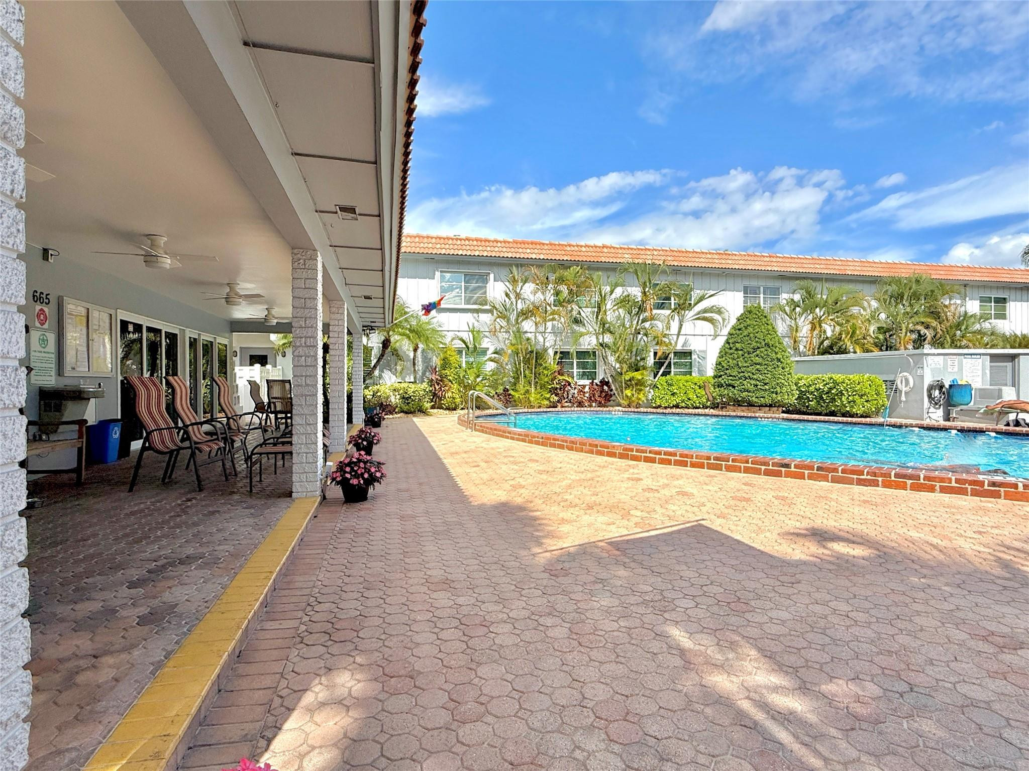 669 W Oakland Park Boulevard 220b Property Photo 23