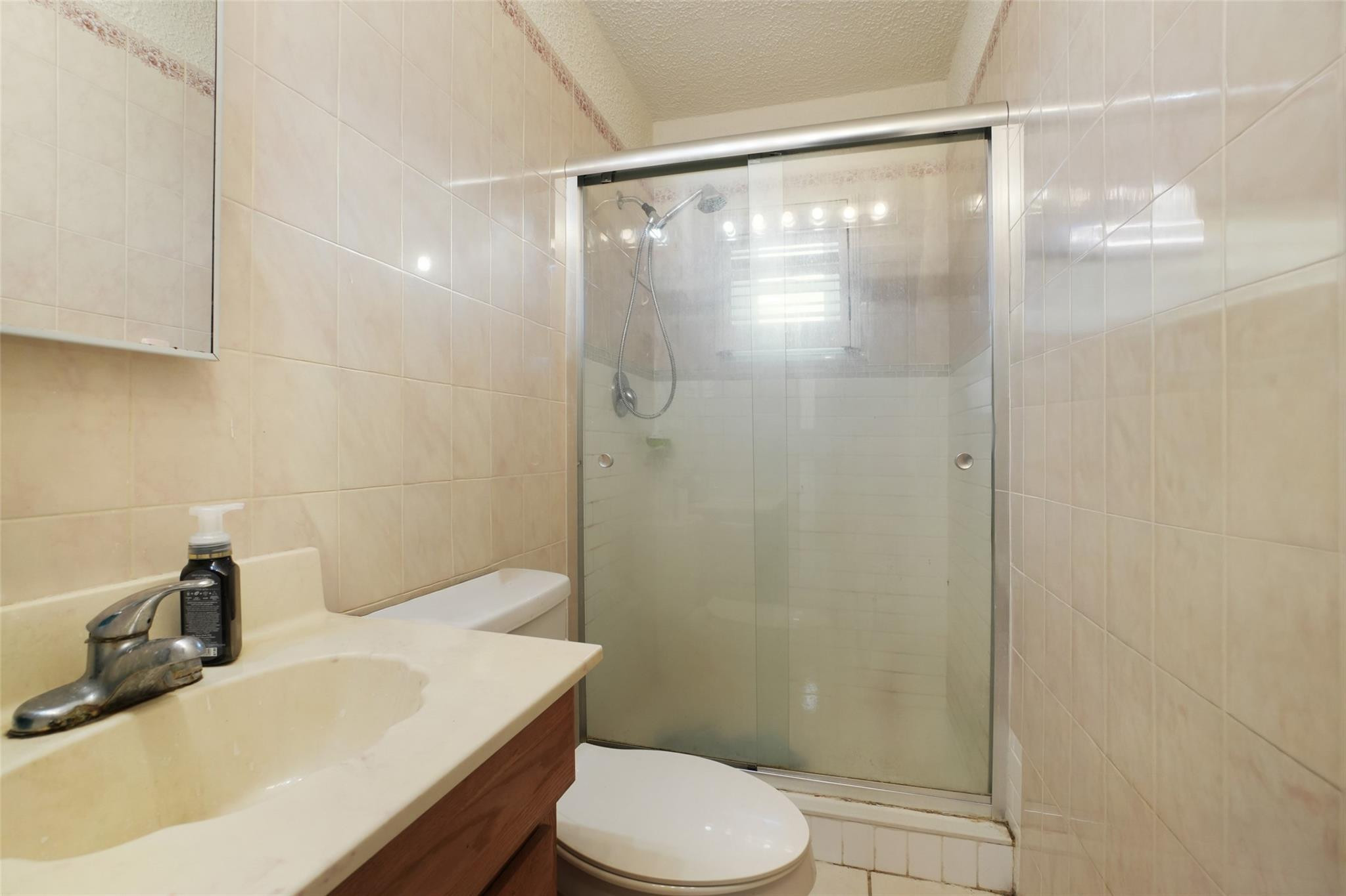413 Willows Avenue Property Photo 11