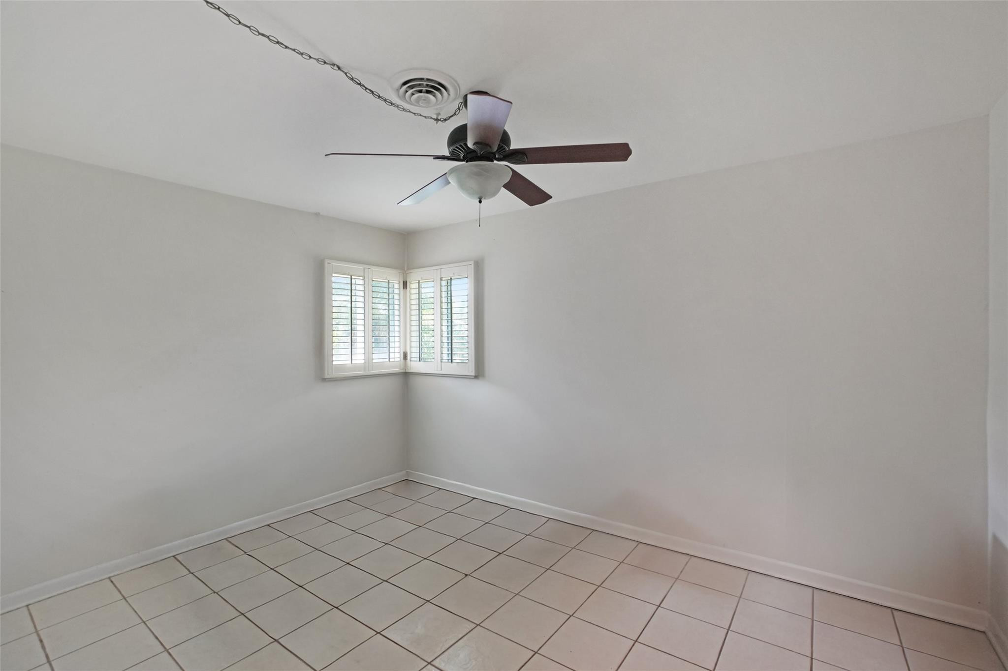 413 Willows Avenue Property Photo 15
