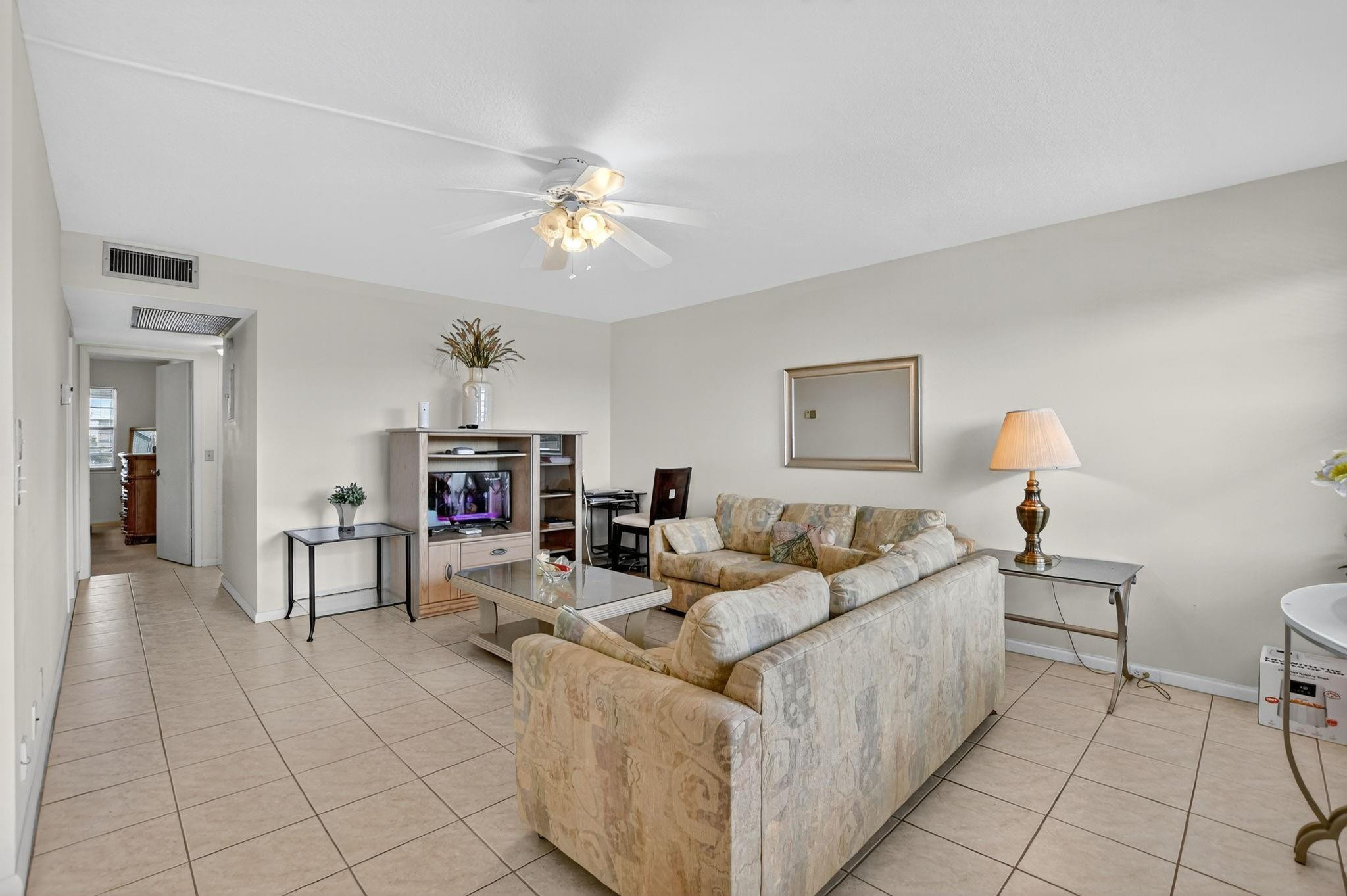 3025 Guildford B 3025 Property Photo 6