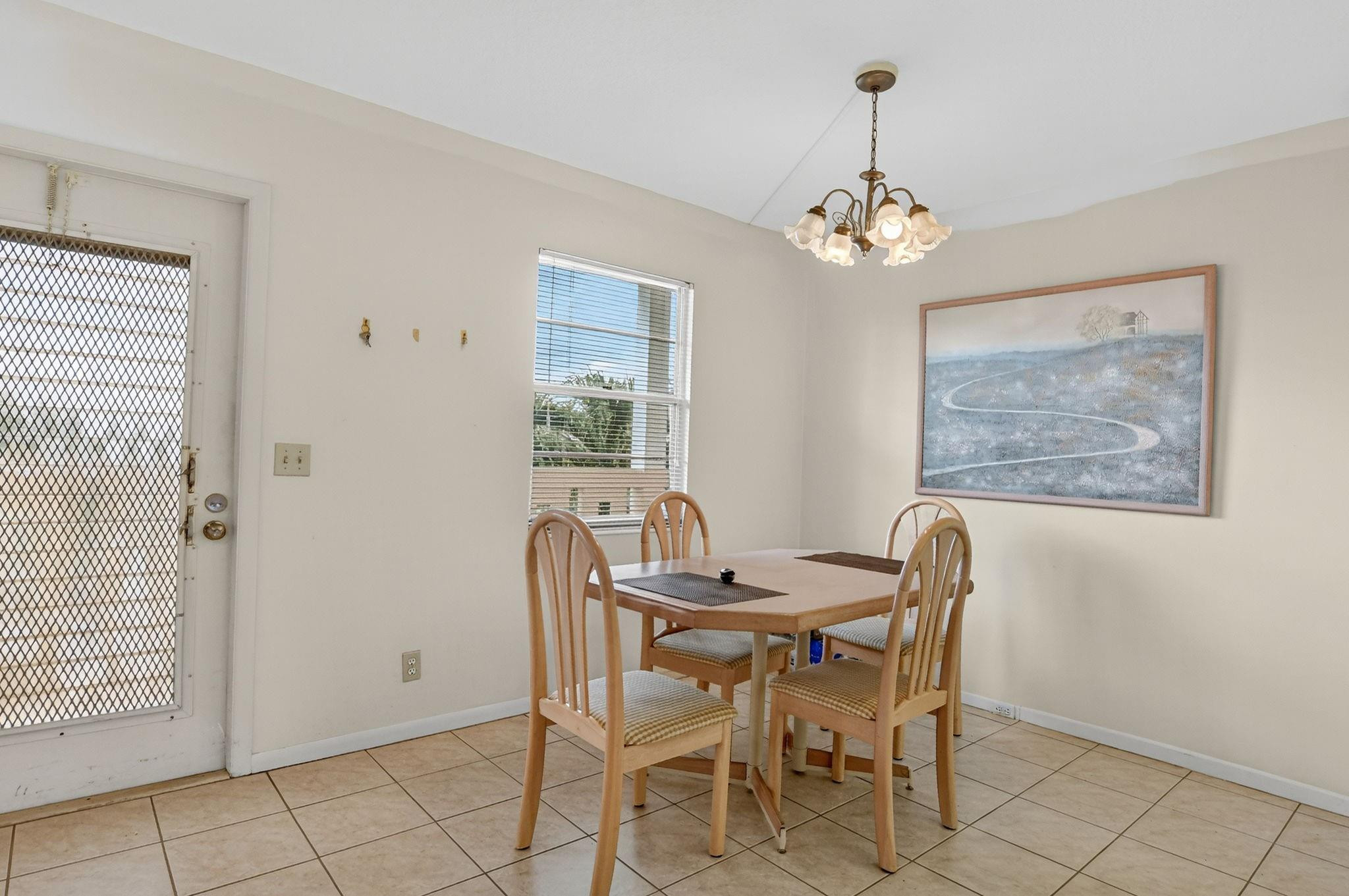 3025 Guildford B 3025 Property Photo 10