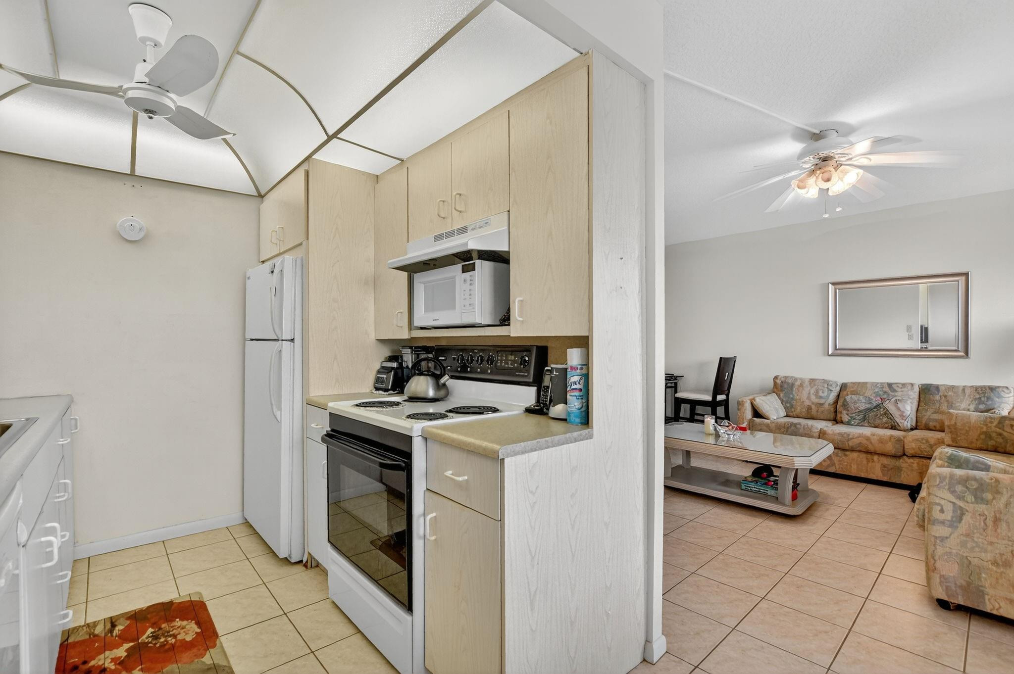 3025 Guildford B 3025 Property Photo 12