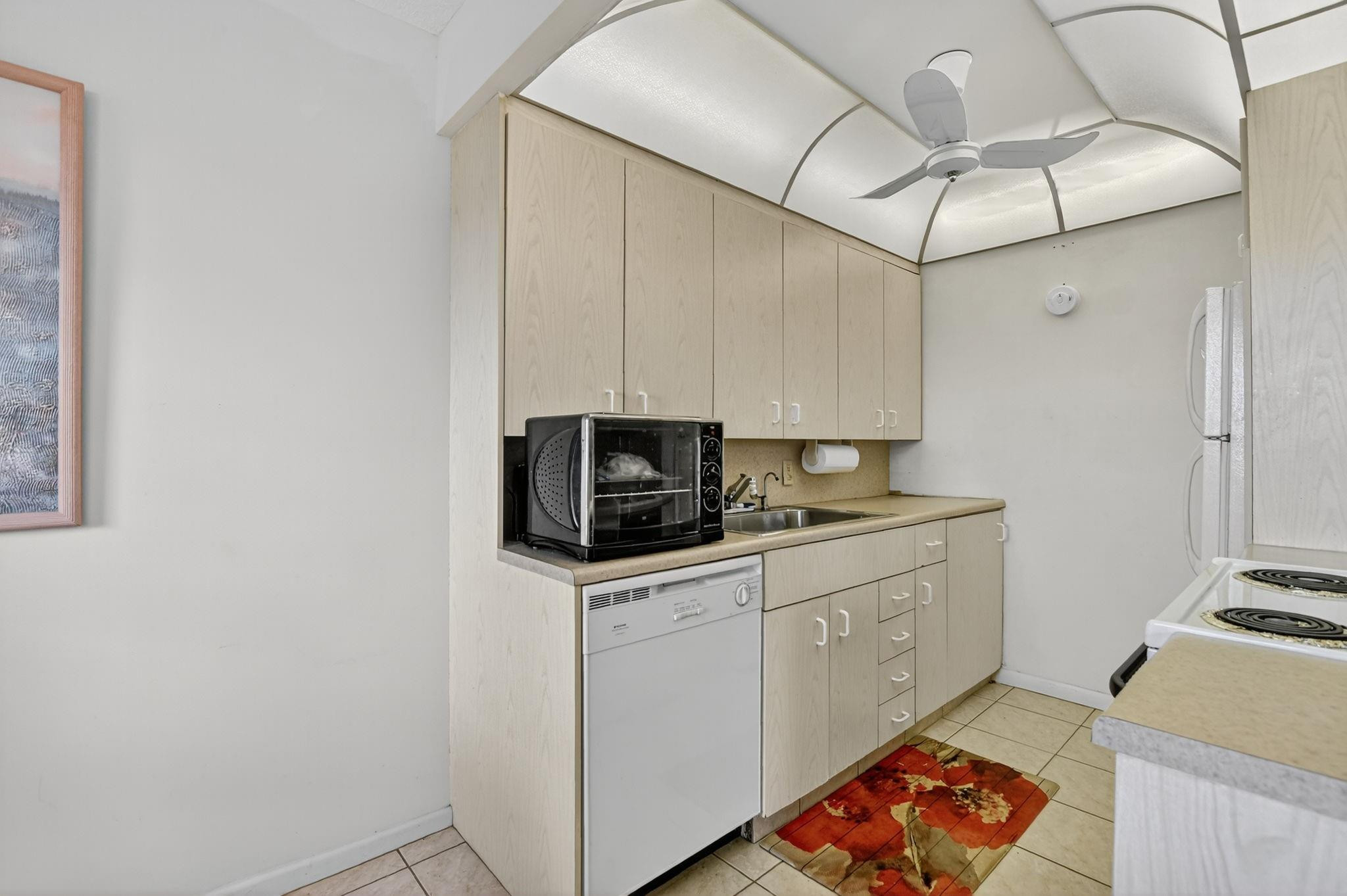 3025 Guildford B 3025 Property Photo 13