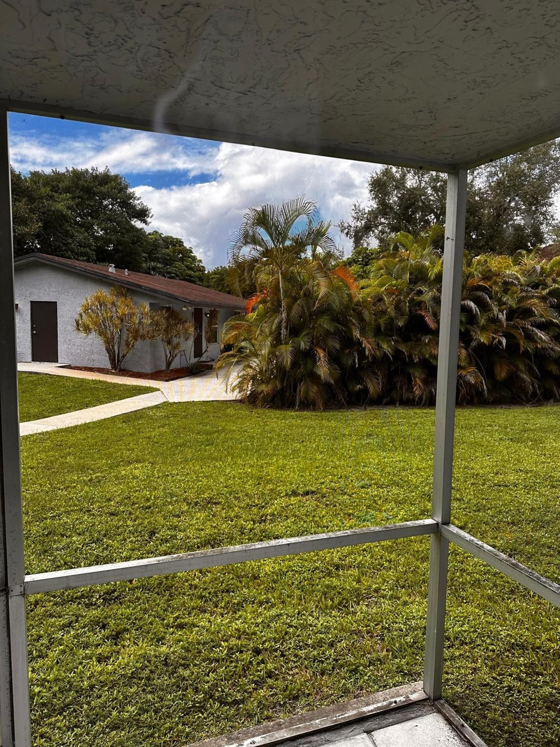 8450 Lagos De Campo Boulevard 105 Property Photo 9