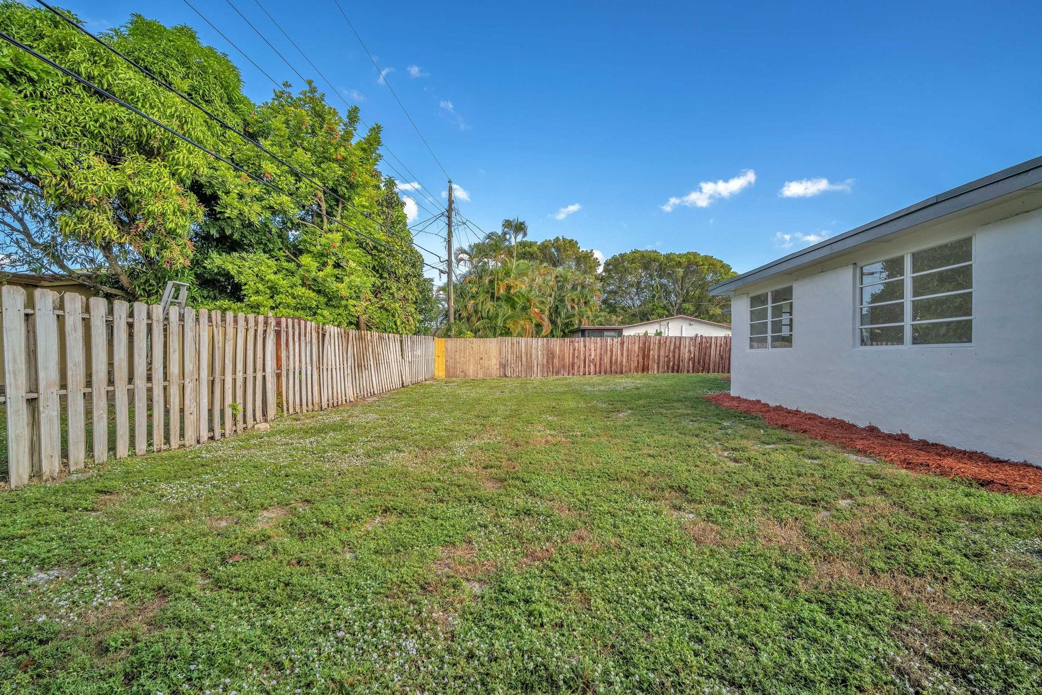 4911 Nw 16th Street Property Photo 35