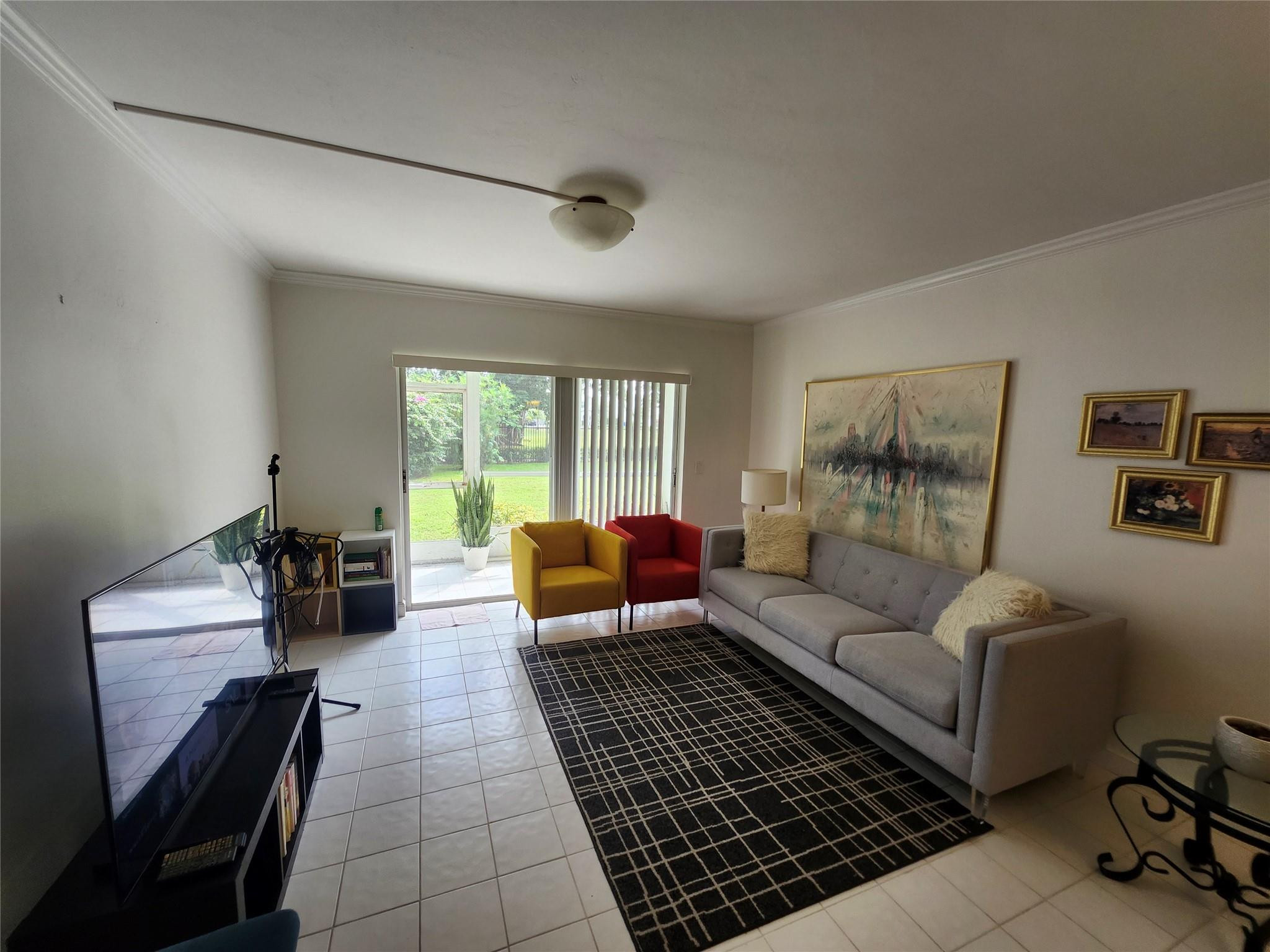 1201 Hillcrest Court 105 Property Photo 6