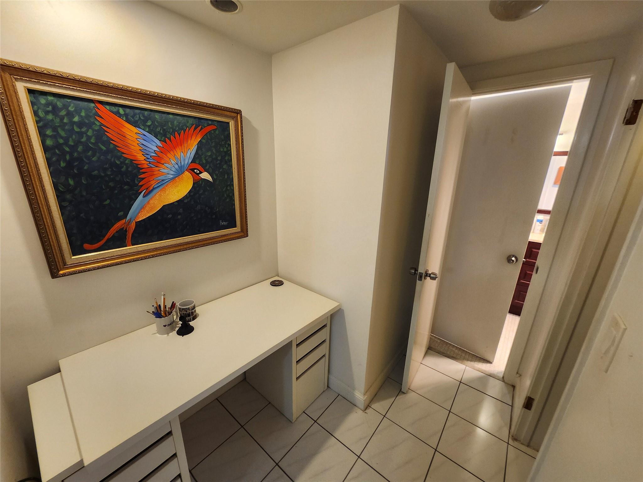 1201 Hillcrest Court 105 Property Photo 16