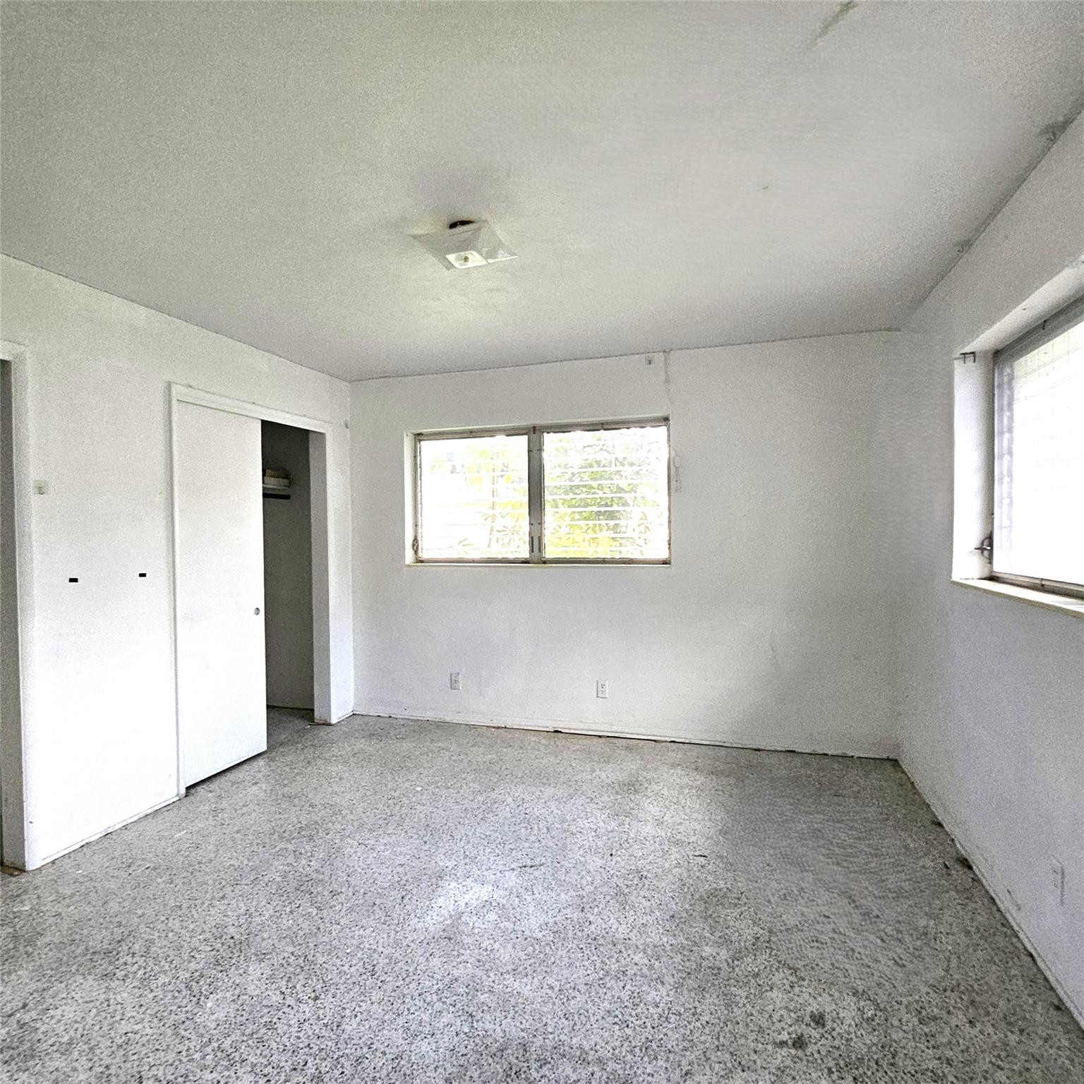 370 Nw 65th Avenue Property Photo 5